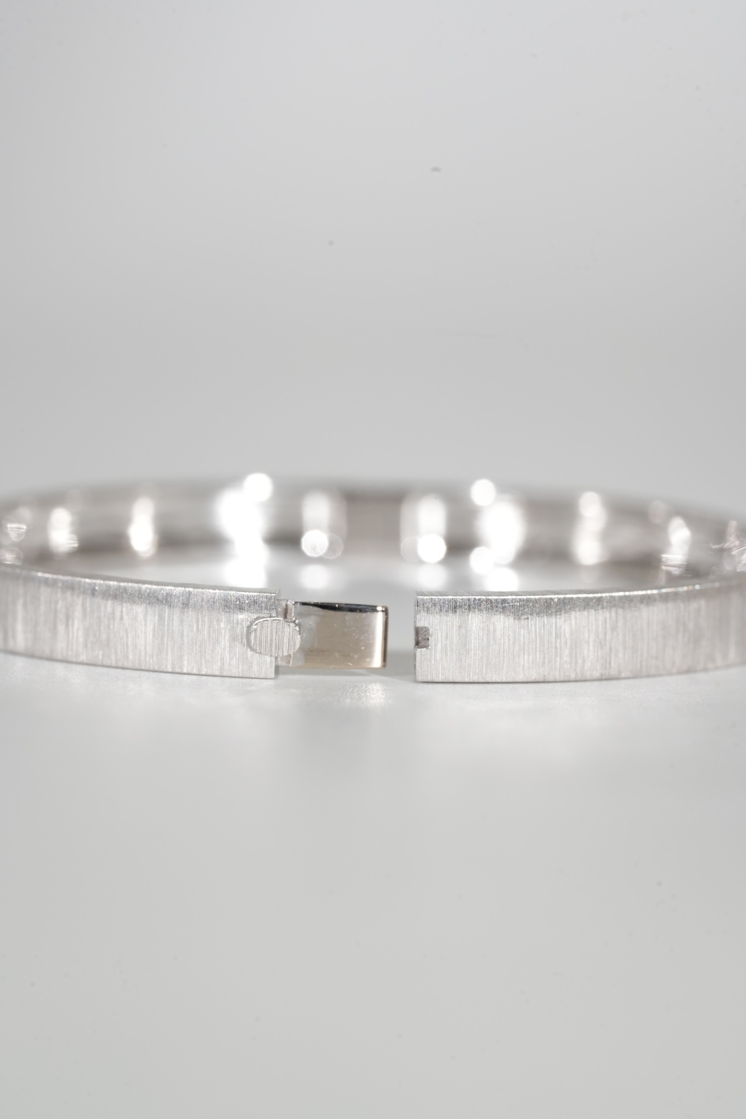 Hand Brushed 18K Gold Clasp Bracelet