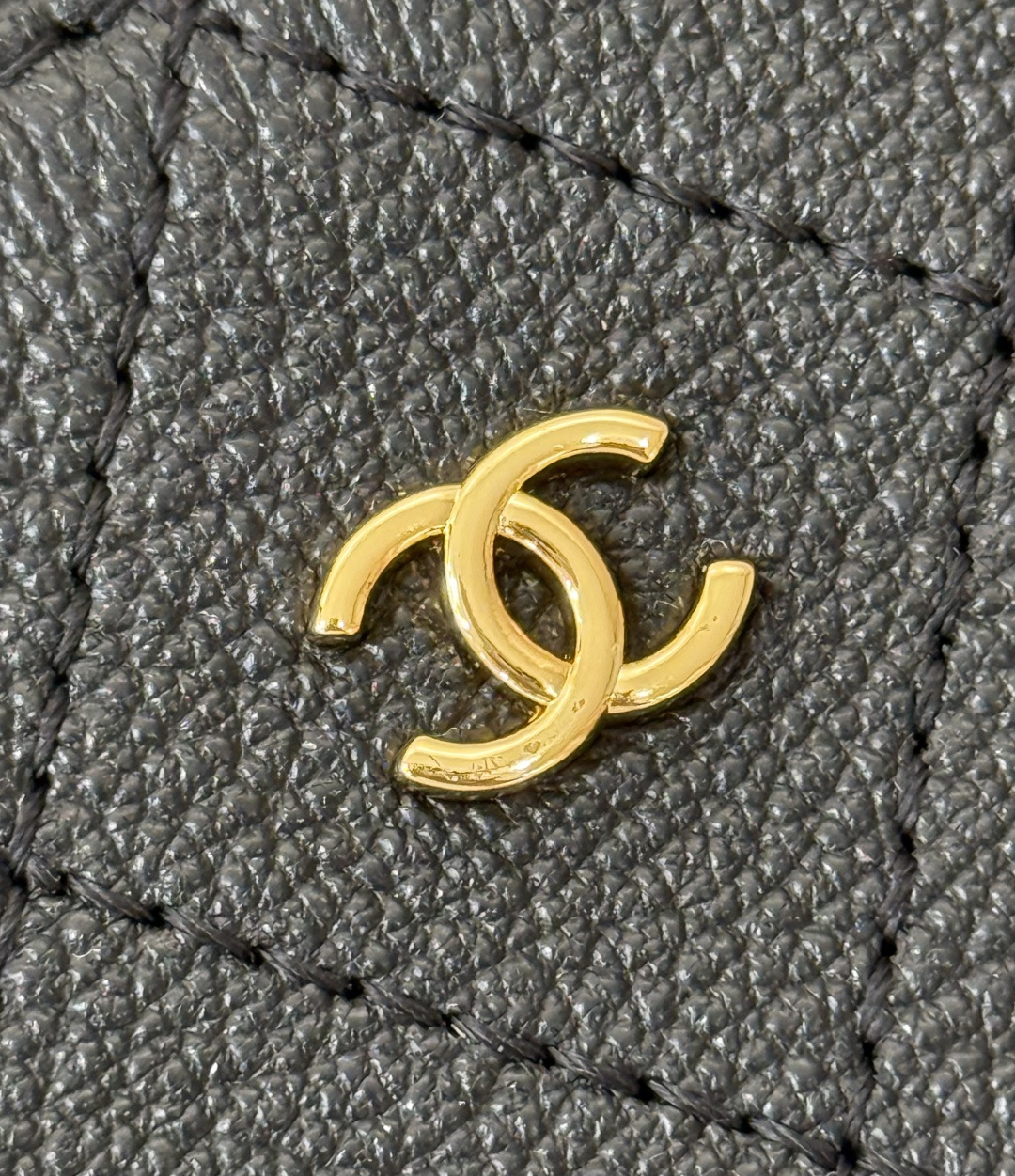 Clutch with Chain (LP Style Bag) - Mocuir