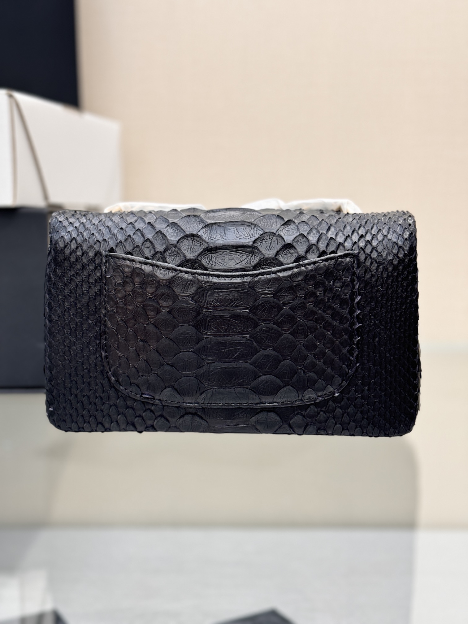 Classic Flap Python Bag（Black python skin） - Mocuir