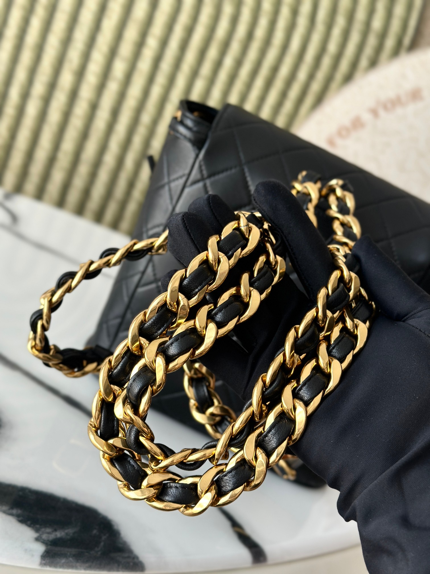 Classic Quilted Lambskin Drawstring Backpack in Black (Gold Hardware) - Mocuir