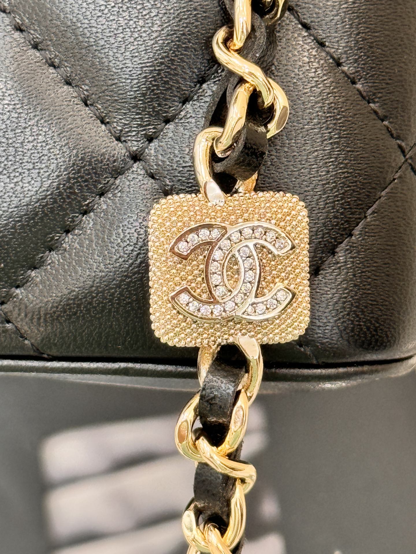 Mini Vanity Case with Chain in Black Quilted Calfskin with Crystal CC Logo & Light Gold-Tone Hardware - Mocuir