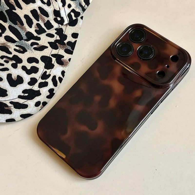 Aesthetic Tortoise Shell Phone Case for iPhone 17 6.3in
