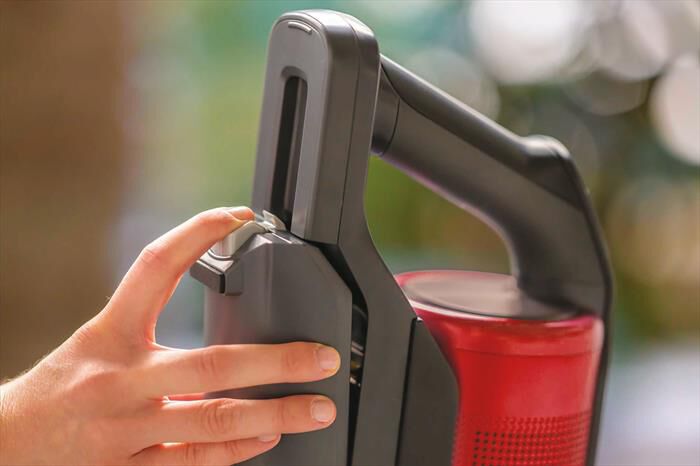 HOOVER - Aspirapolvere ricaricabile HF910H 011-Rosso, Titanio