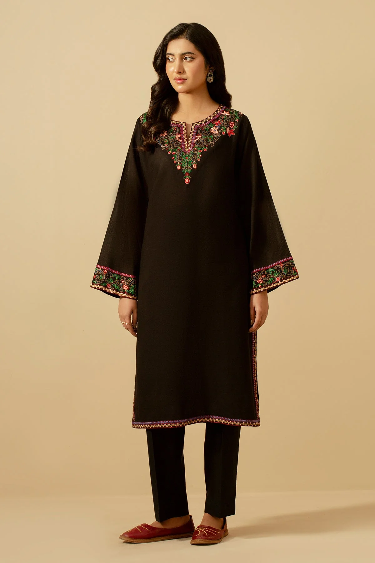 KHADDAR | EMBROIDERED