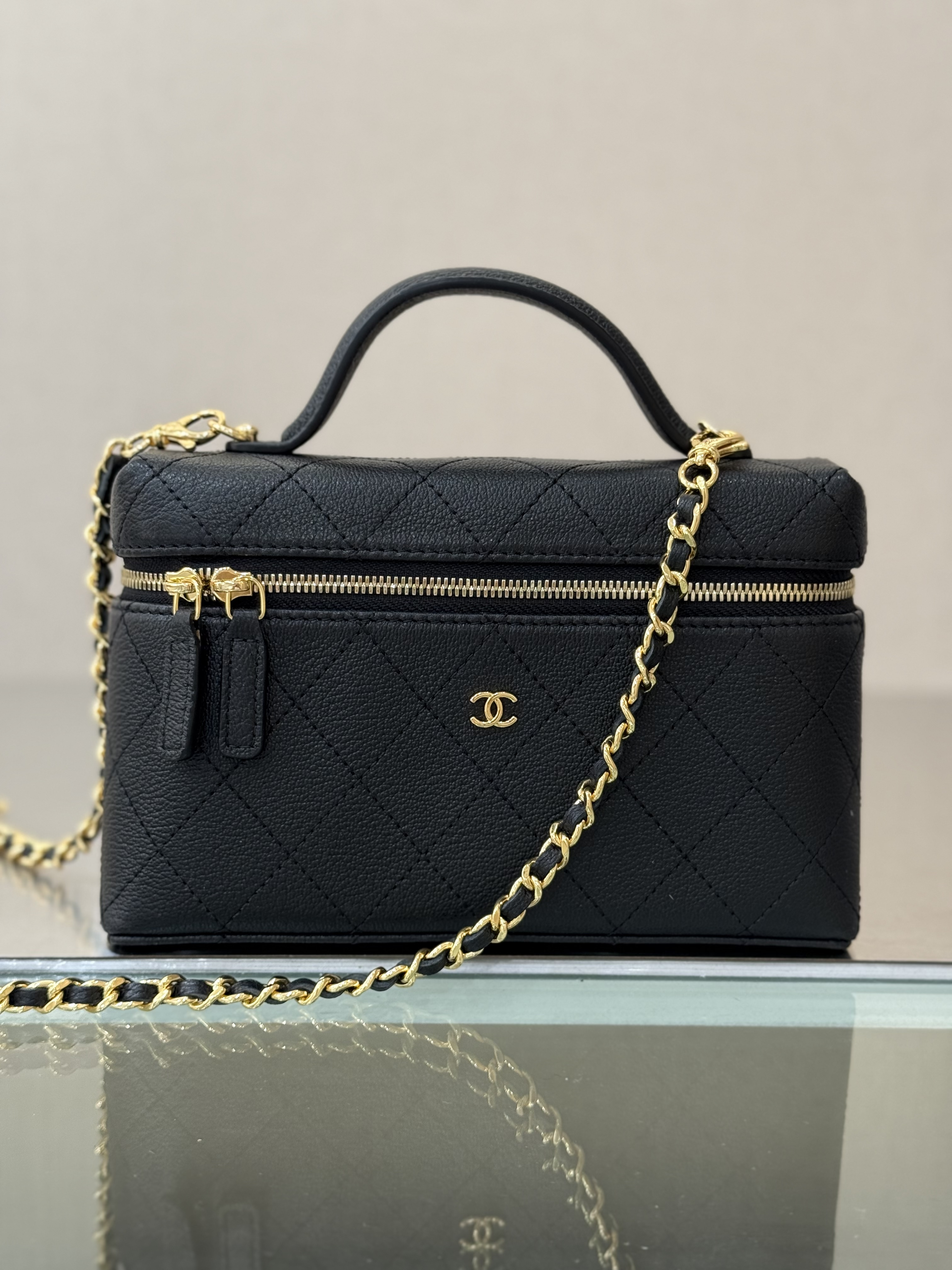 Clutch with Chain (LP Style Bag) - Mocuir