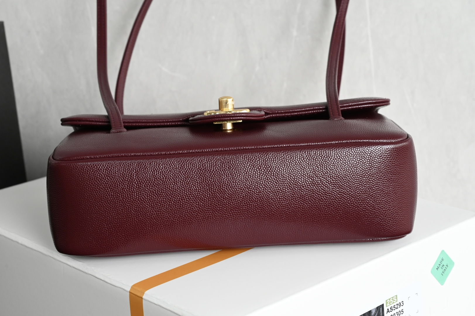 26P Preppy Coco Large Flap Bag in Burgundy Grained Shiny Calfskin with Gold-Tone Hardware - Mocuir