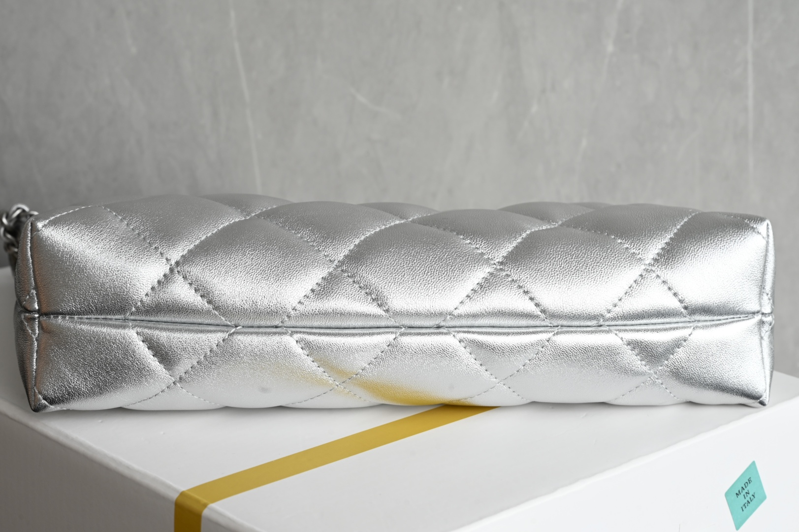 25C Hobo Bag in Silver Metallic Quilted Lambskin with Silver-Tone Hardware (Model AP4386) - Mocuir