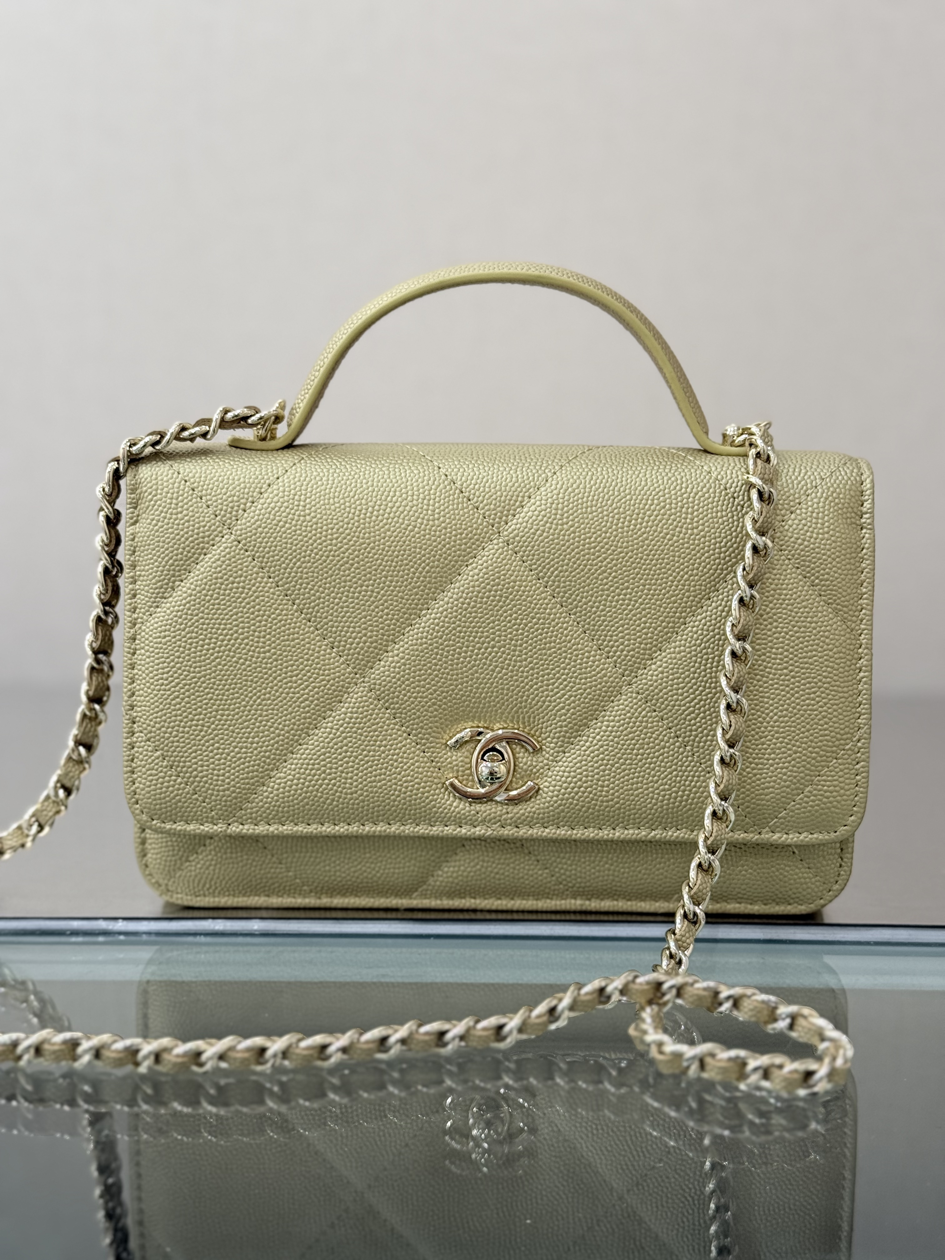 Classic Wallet On Chain with Top Handle（Light Olive Green） - Mocuir