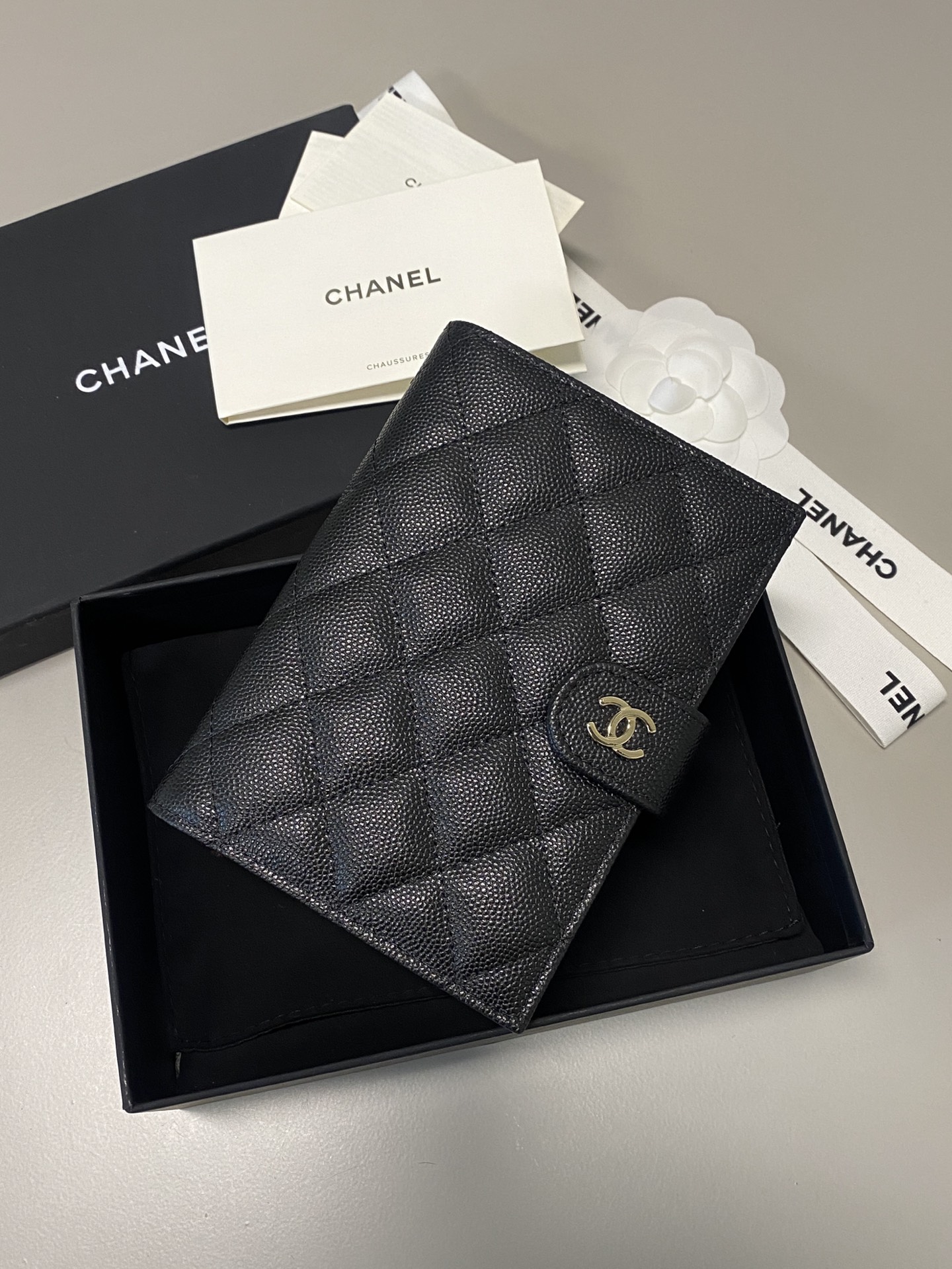 Classic Quilted Passport Holder in Black Caviar Calfskin with Gold Hardware (Model AP3791) - Mocuir