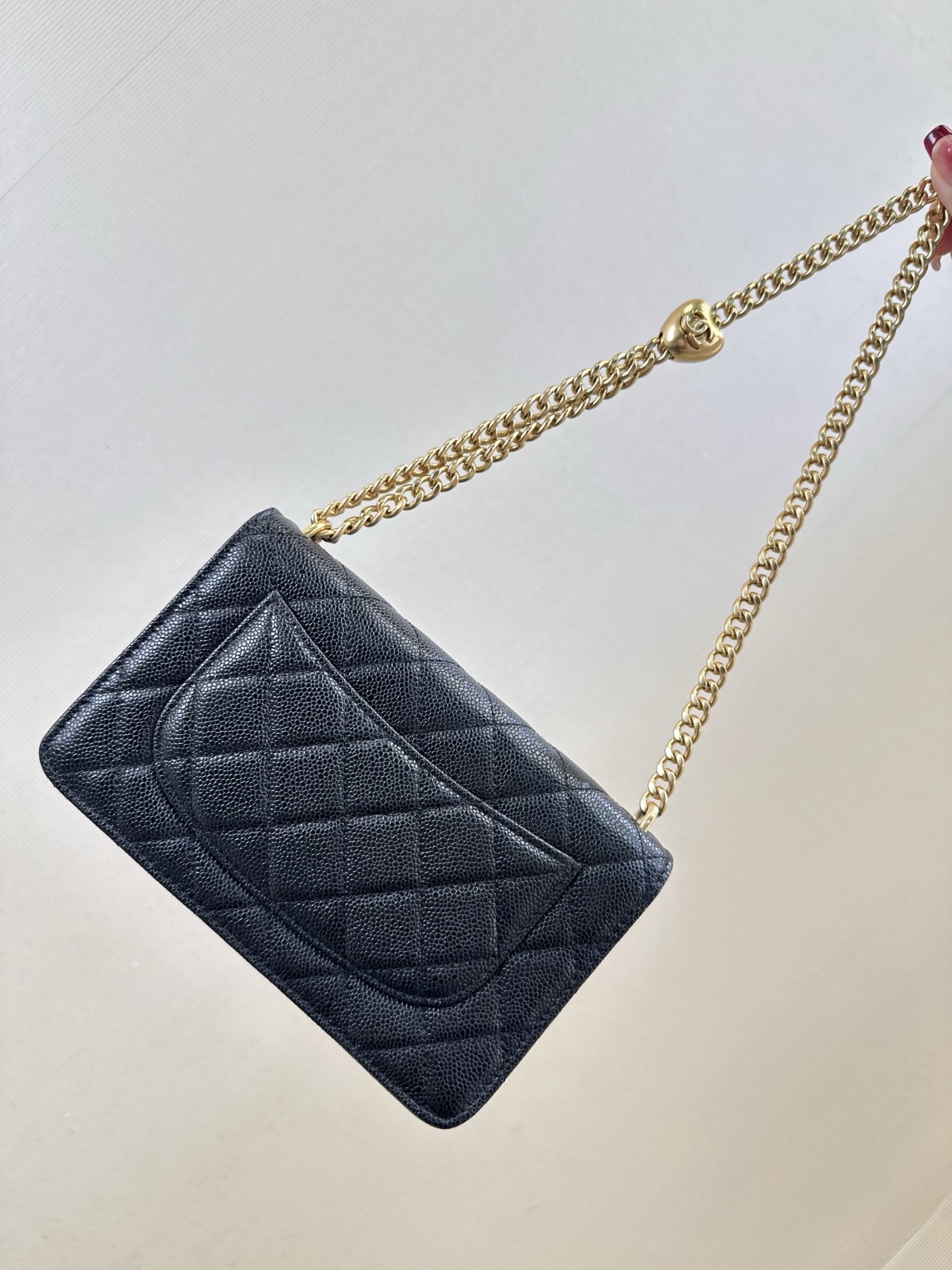 Classic Quilted Caviar Wallet on Chain with Heart Gold Ball in Black (Gold Hardware) - Mocuir