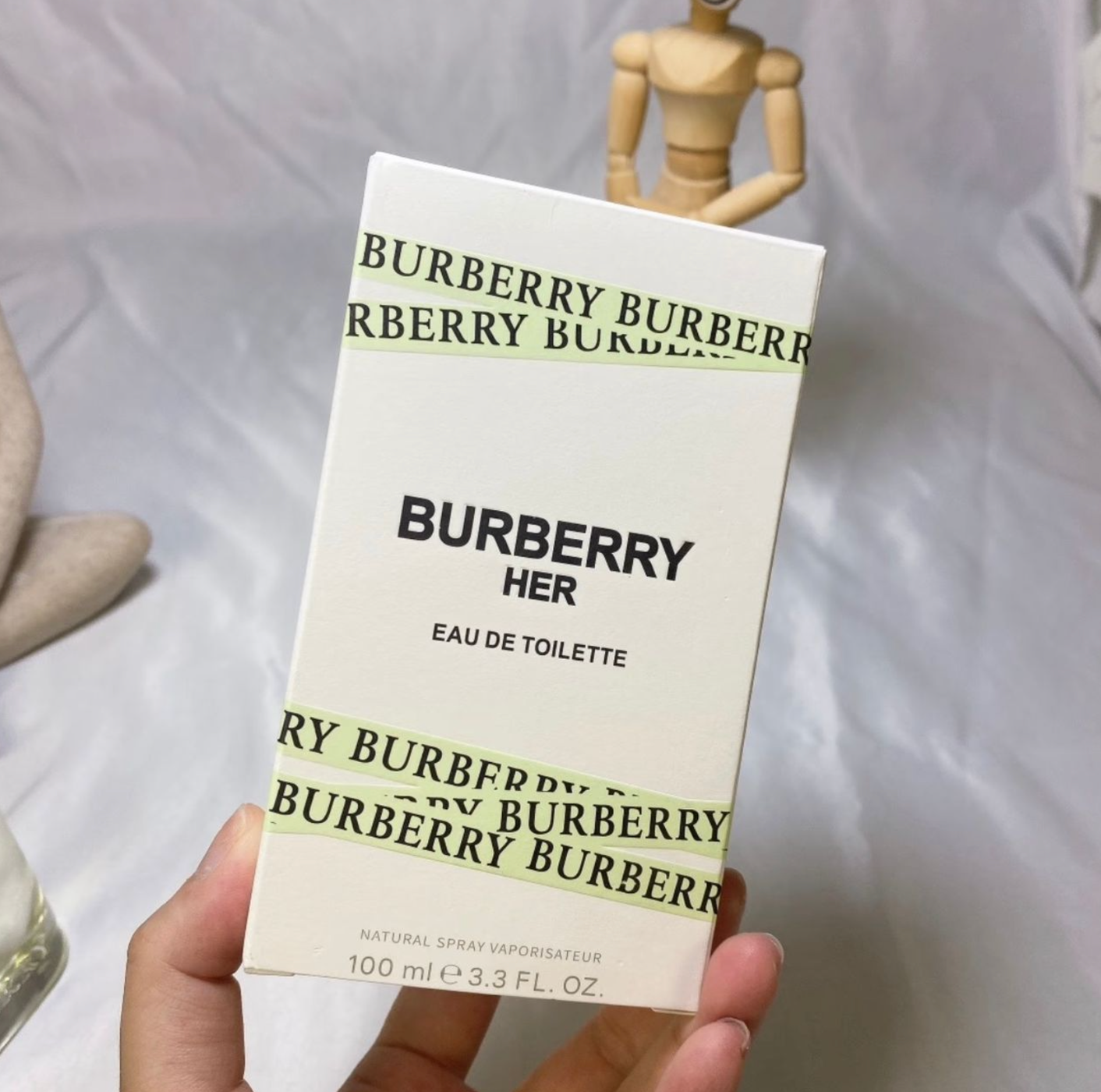D035：BURBERRY Her Eau de Toilette Spray 100ml