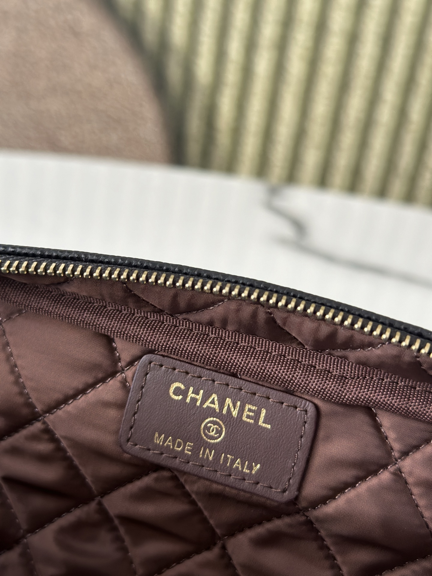 Large Cylindrical Cosmetic Pouch - Mocuir