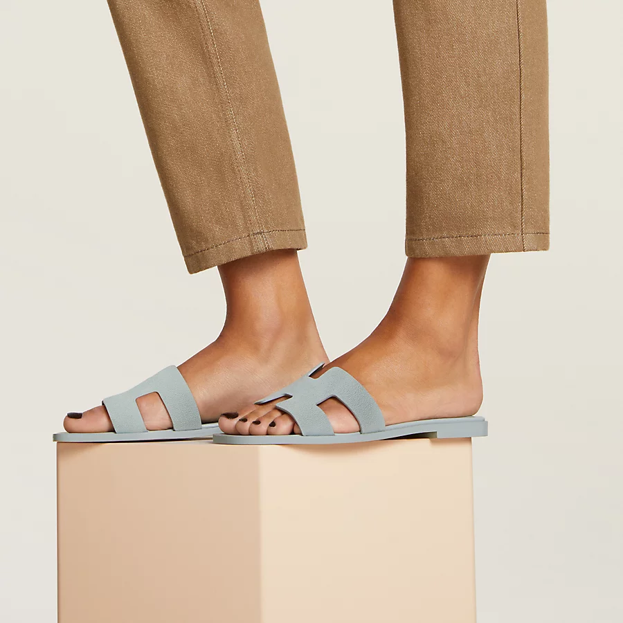 Oran sandal