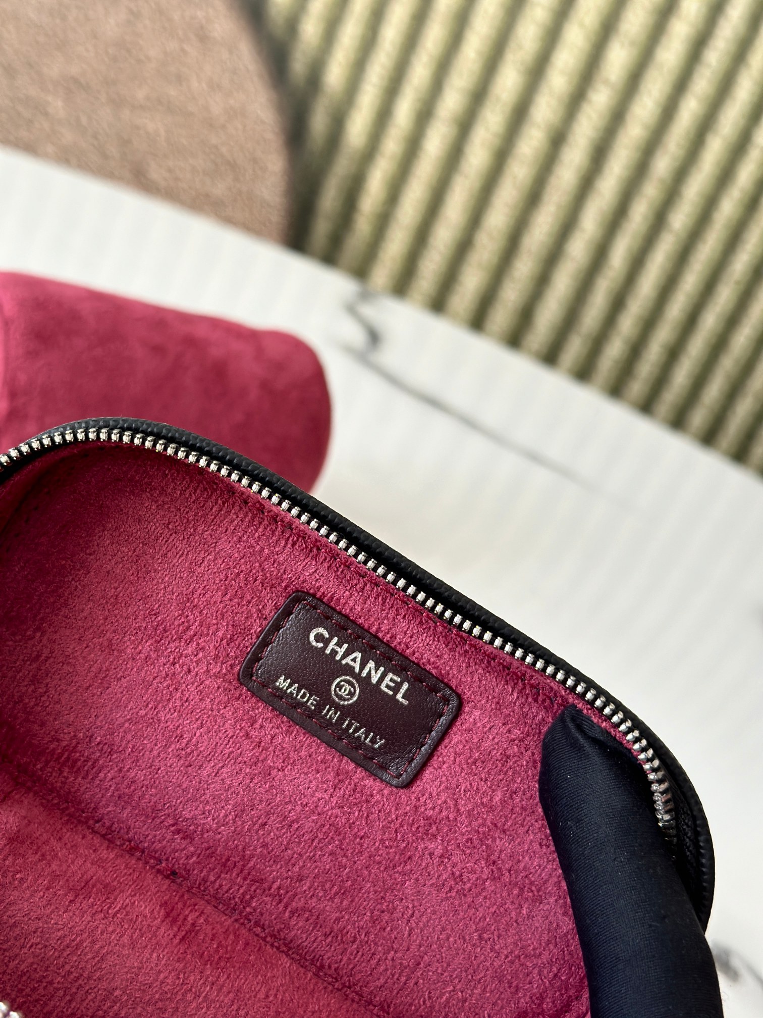 25C/26C SmallMedium Vanity Case - Mocuir