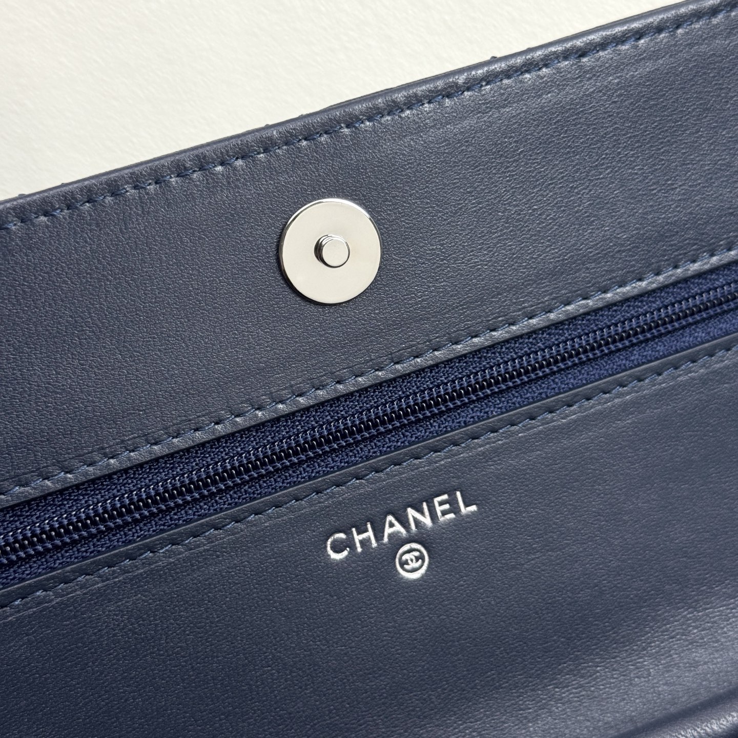 Classic Wallet on Chain（Navy Blue） - Mocuir