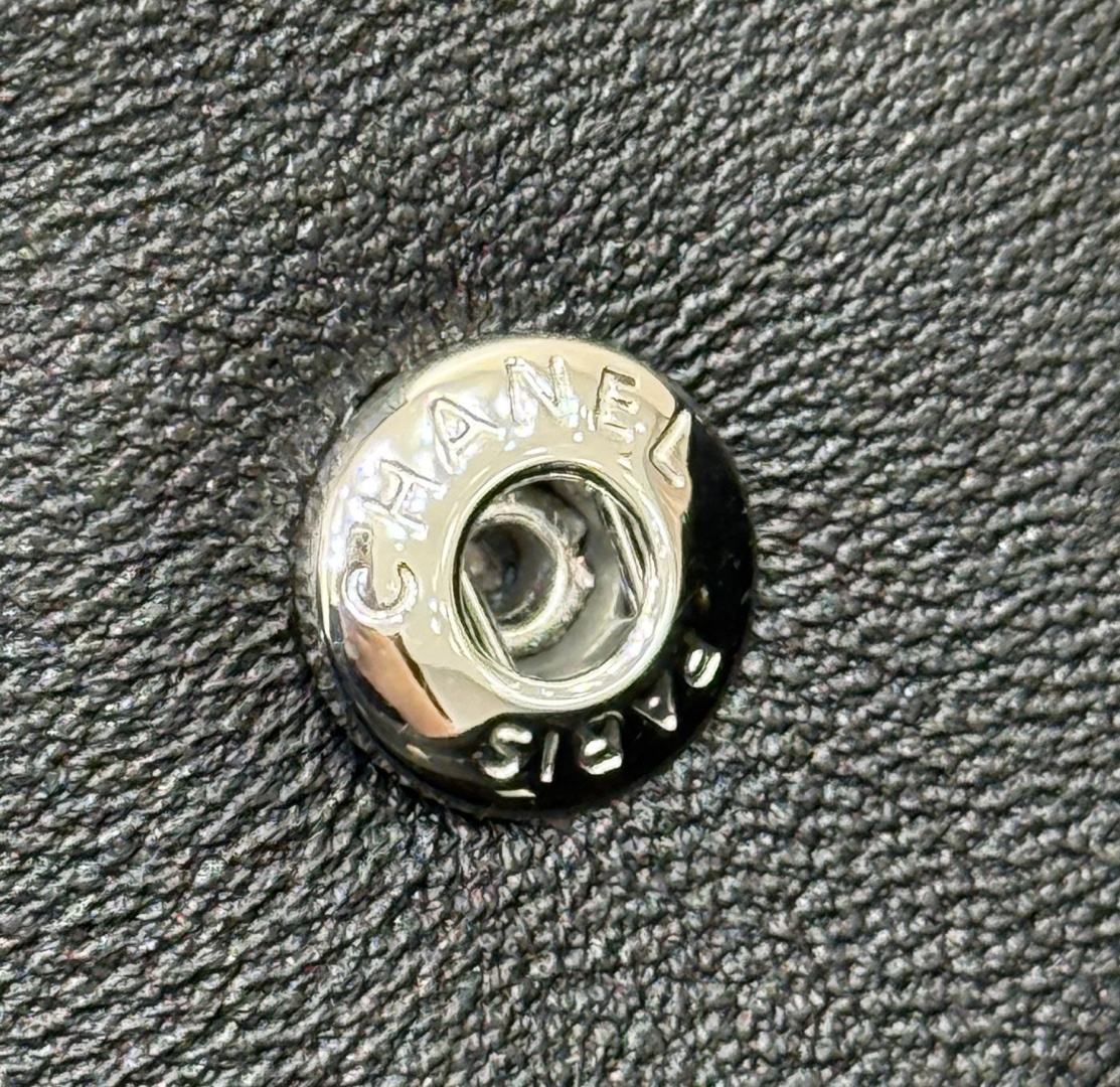 Quilted  Lambskin Hobo Bag with Silver-Tone Hardware - Mocuir