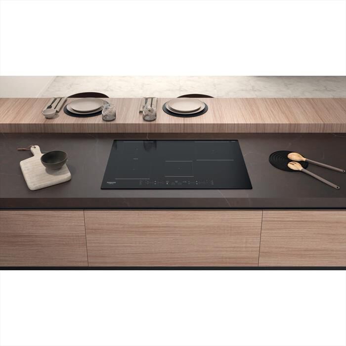 HOTPOINT ARISTON - Piano cottura induzione HB 0577B NE 77 cm-Nero