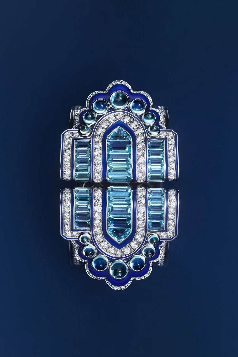 Double-loop wide bracelet