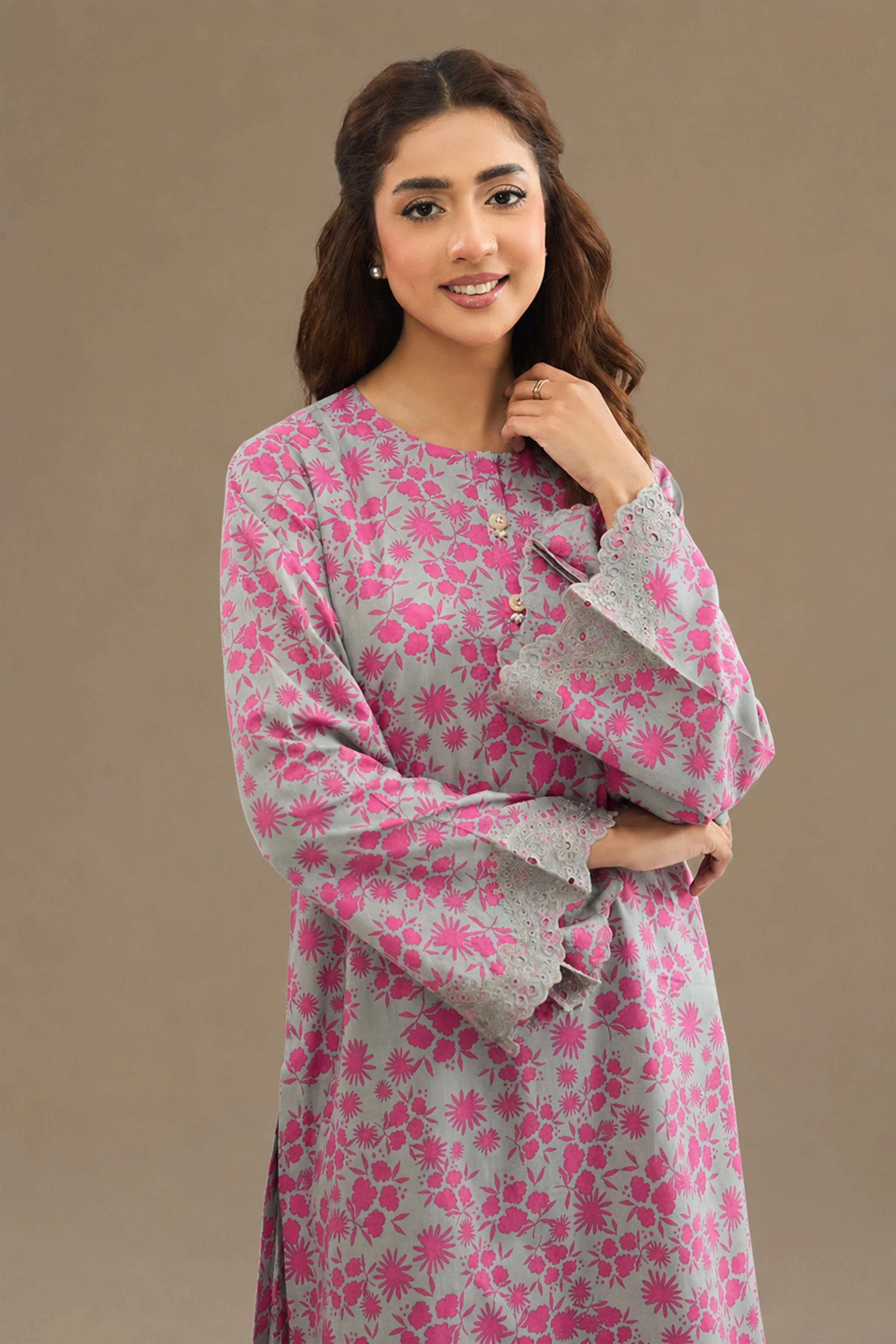 LAWN | EMBROIDERED