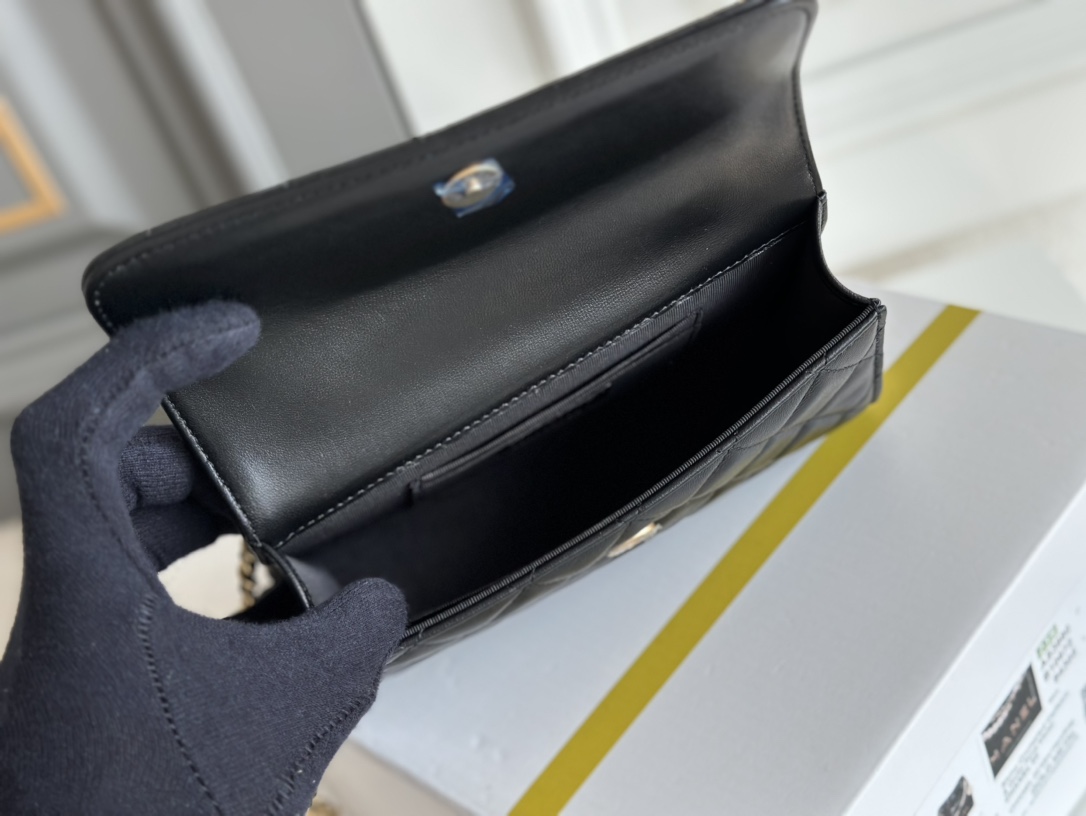 23B Mini Flap Bag with Pearl Handle in Black Quilted Lambskin with Gold-Tone Hardware (Model AS3980) - Mocuir