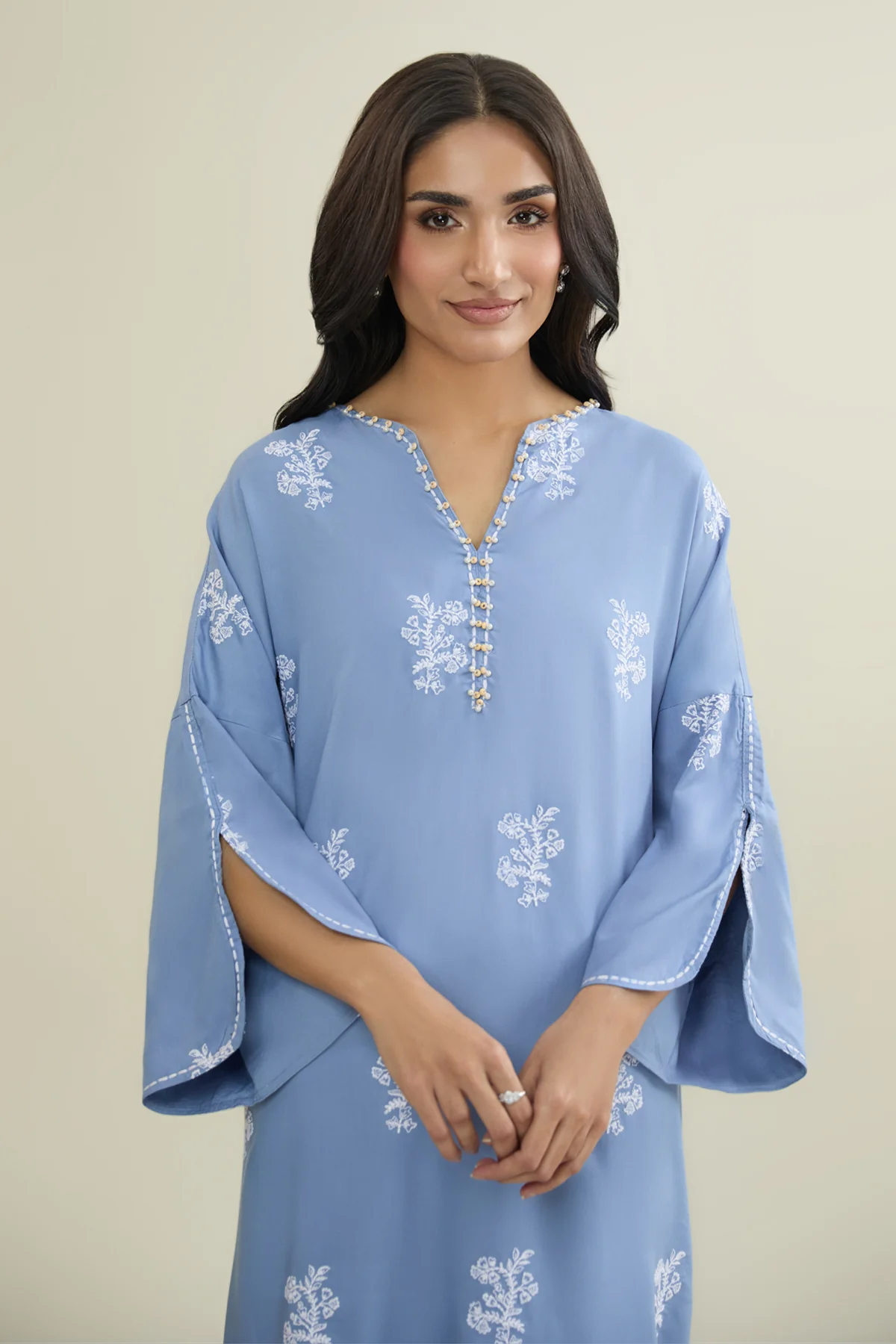 LINEN | EMBROIDERED