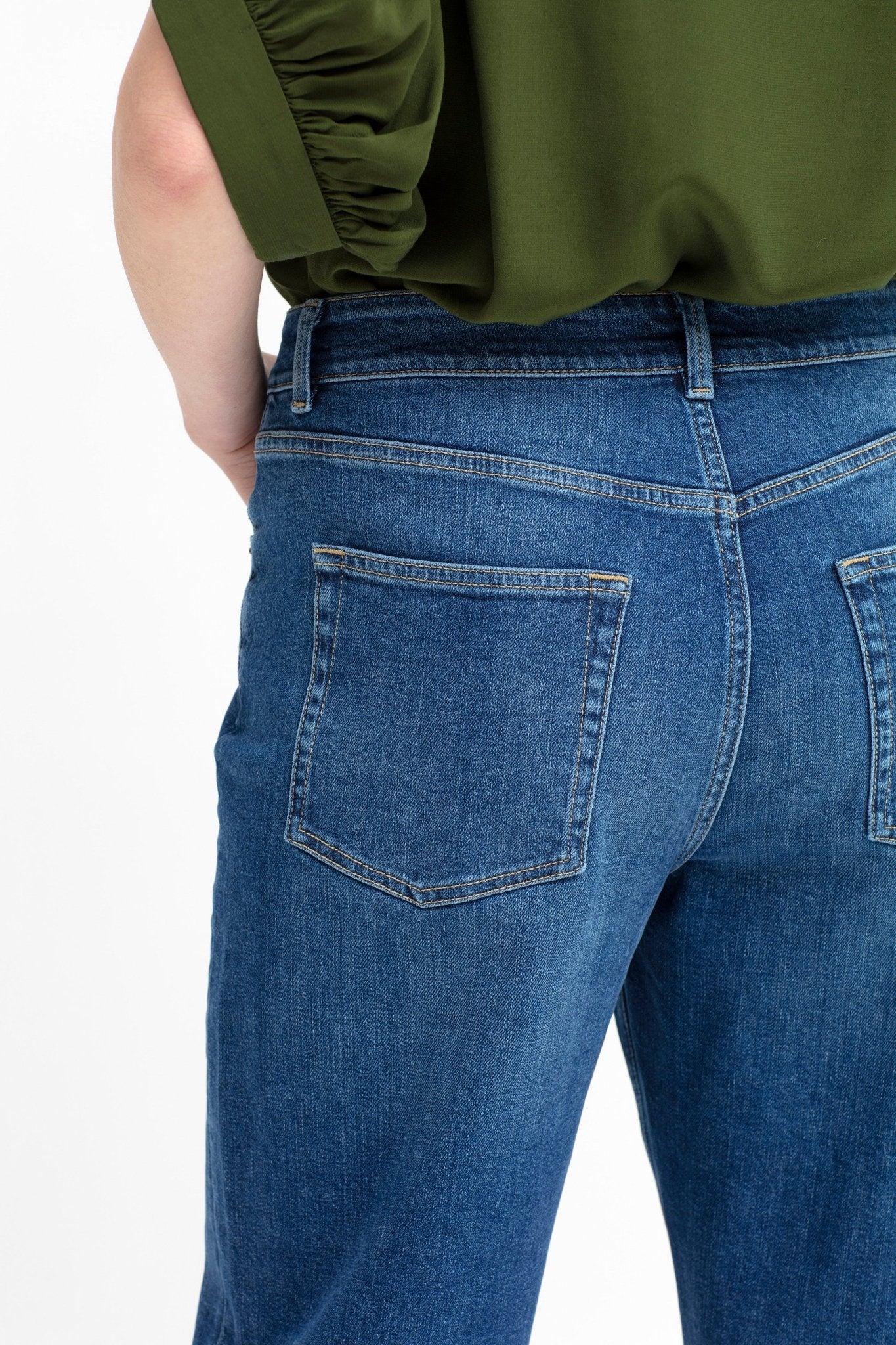 ‌Classic Boyfriend Jeans