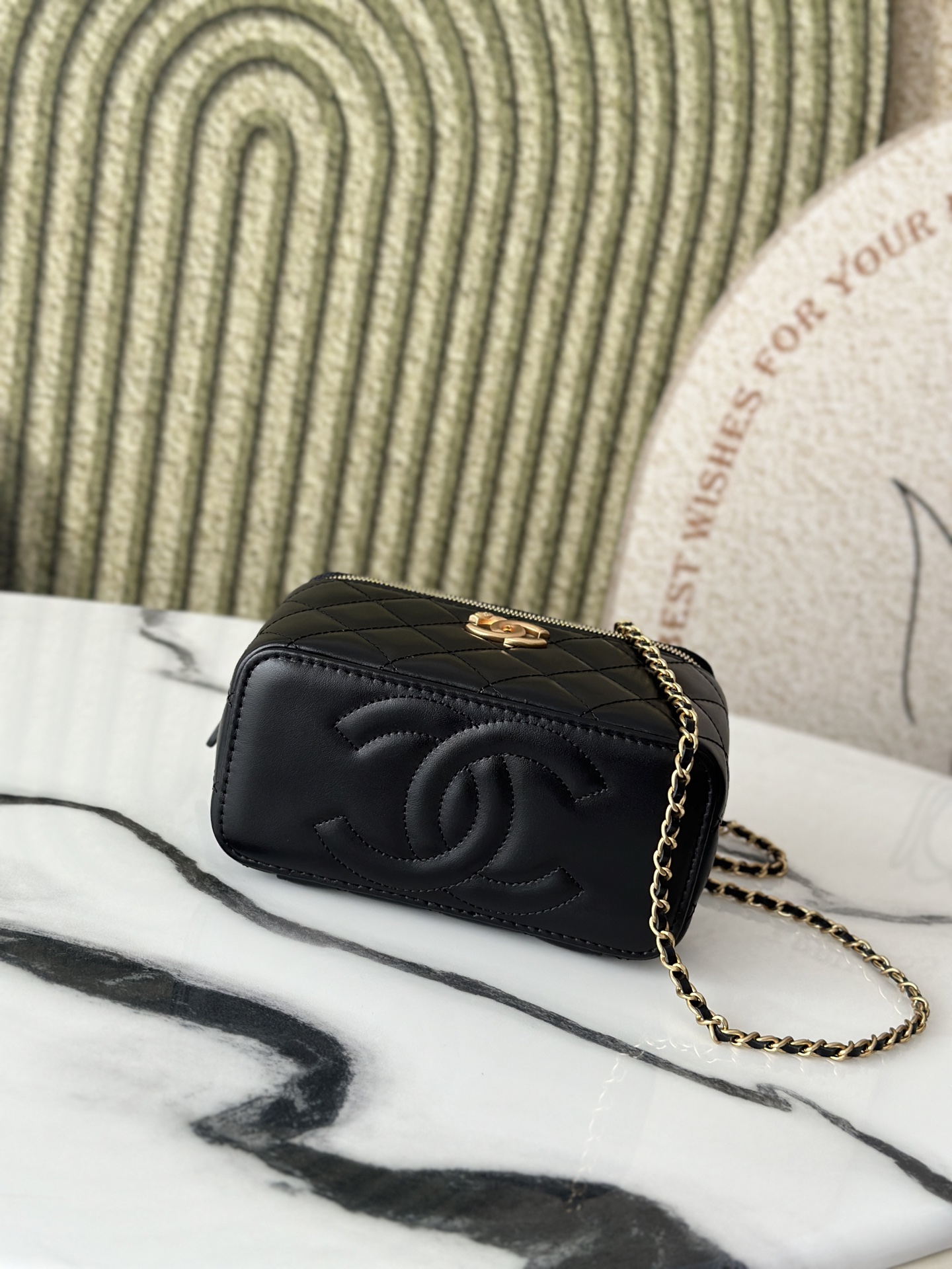 Mini Rectangular Vanity Case with Chain in Black Quilted Lambskin with Gold-Tone Hardware - Mocuir