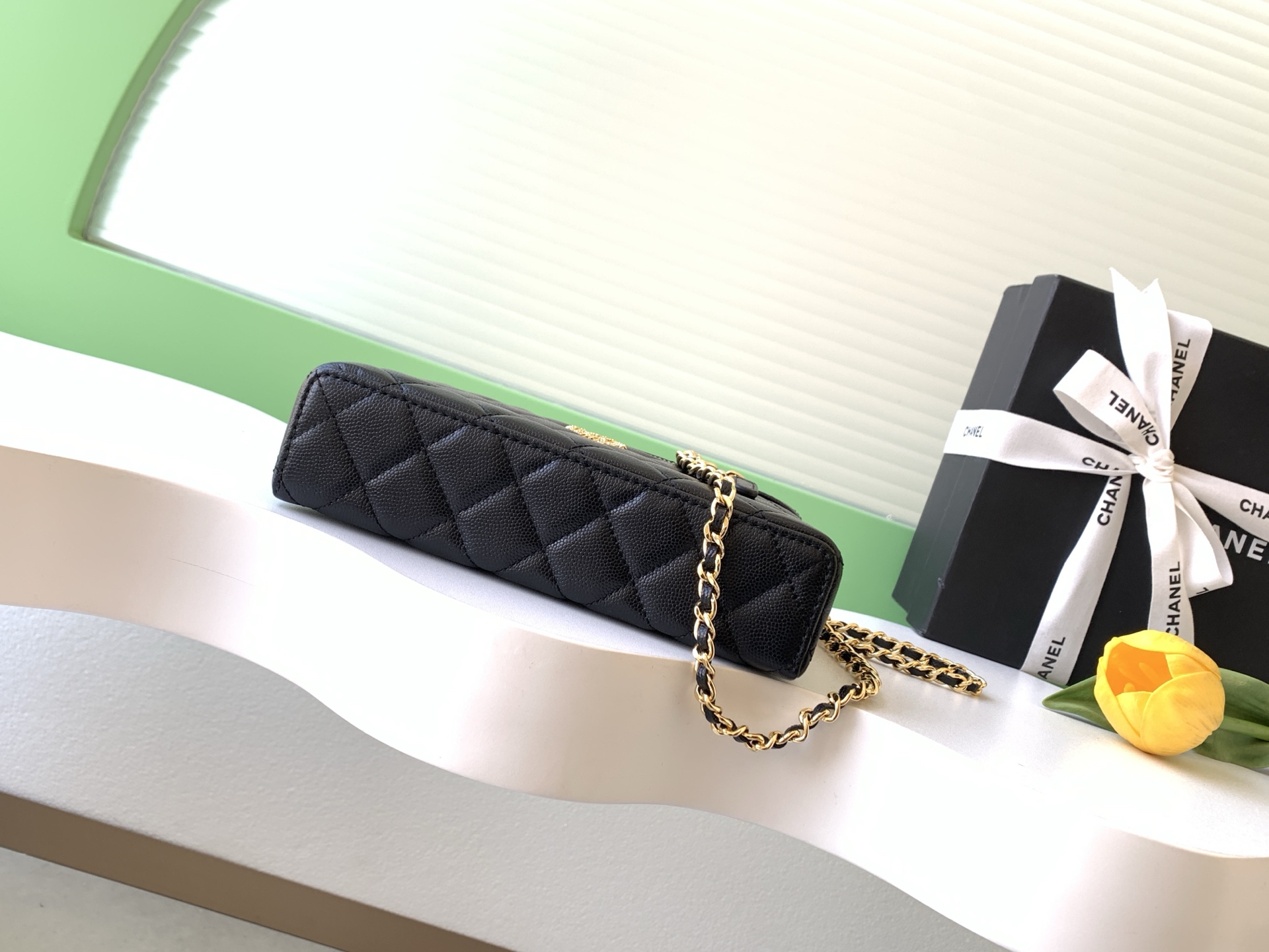 25C25P Top Handle Vanity Case (LP Style Lunch Box Bag) in Black Caviar with Light Gold Hardware (Model AP4385) - Mocuir