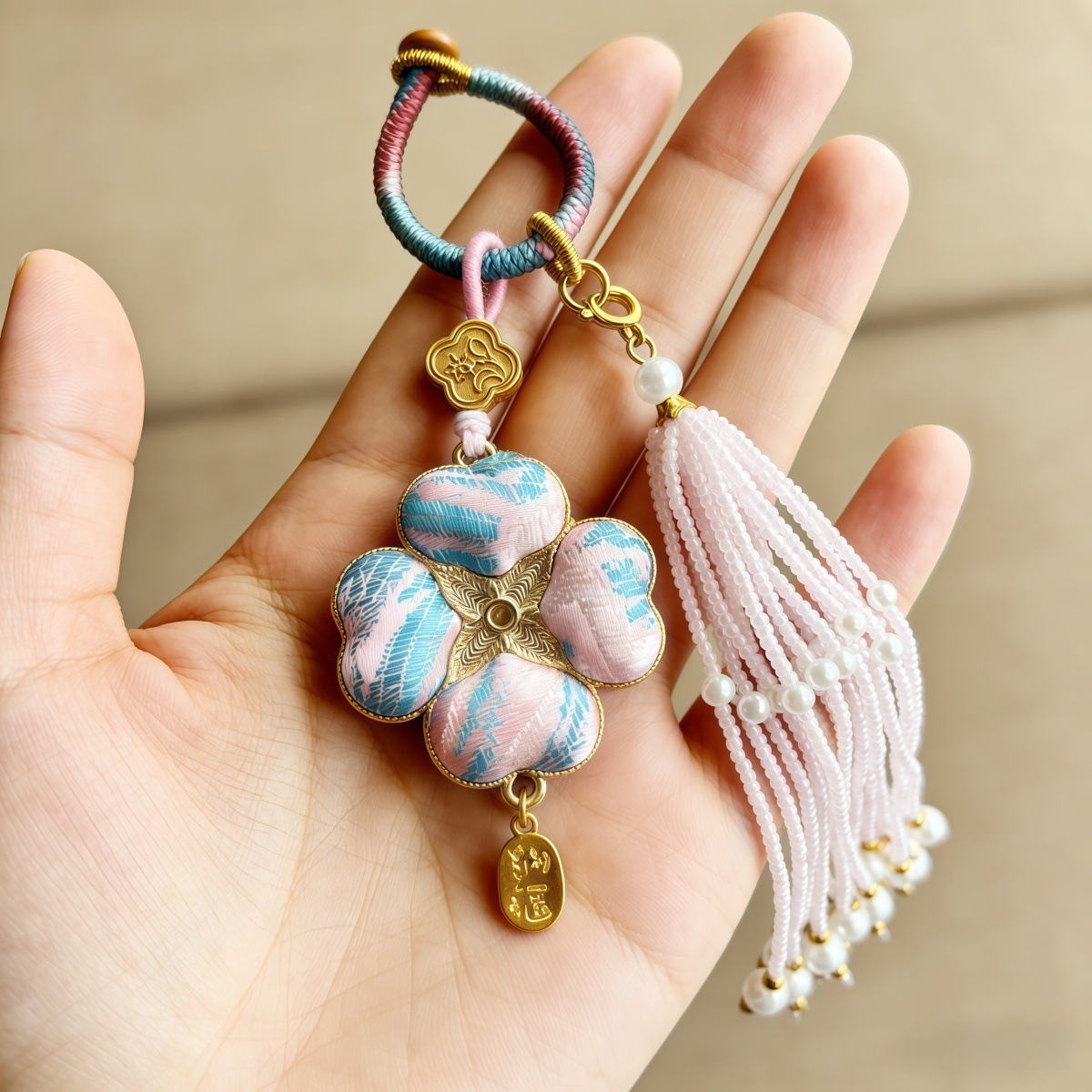 Chinese style embroidery gourd pendant decoration