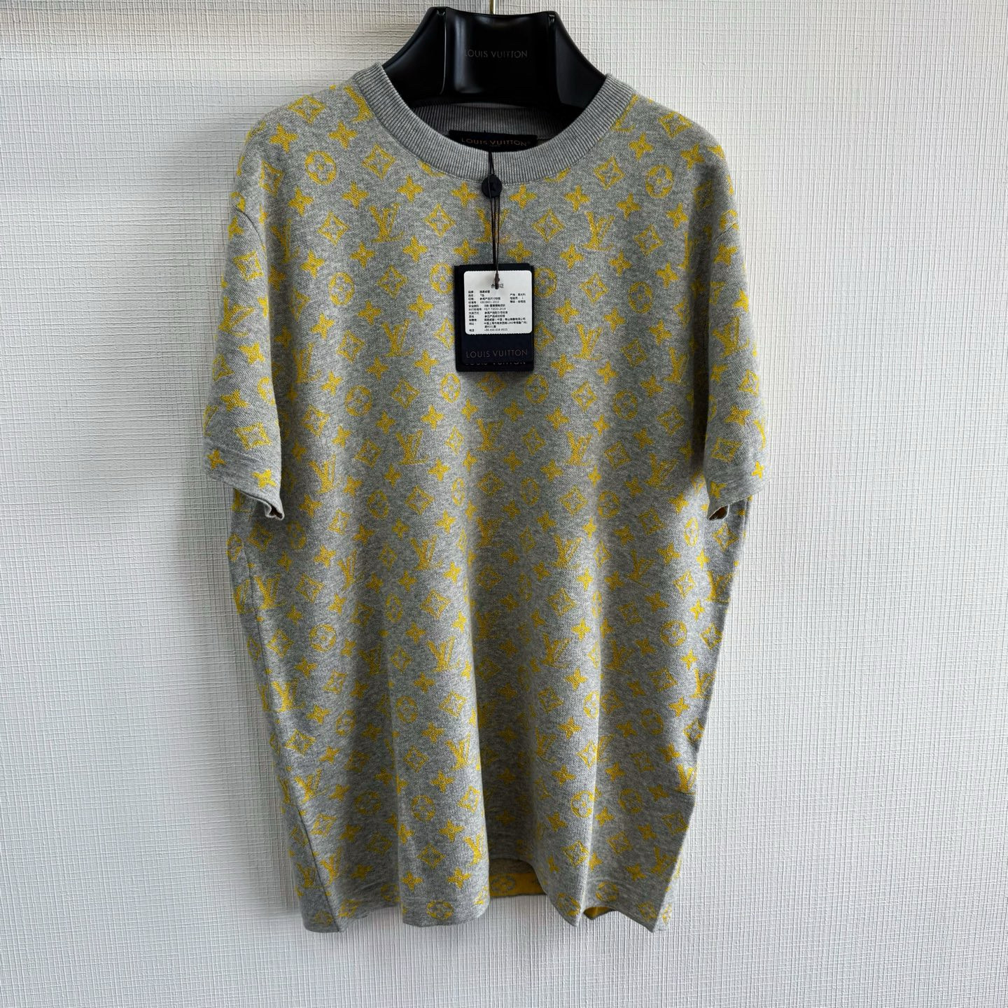 Louis Vuitton T-Shirt – TSHP3395