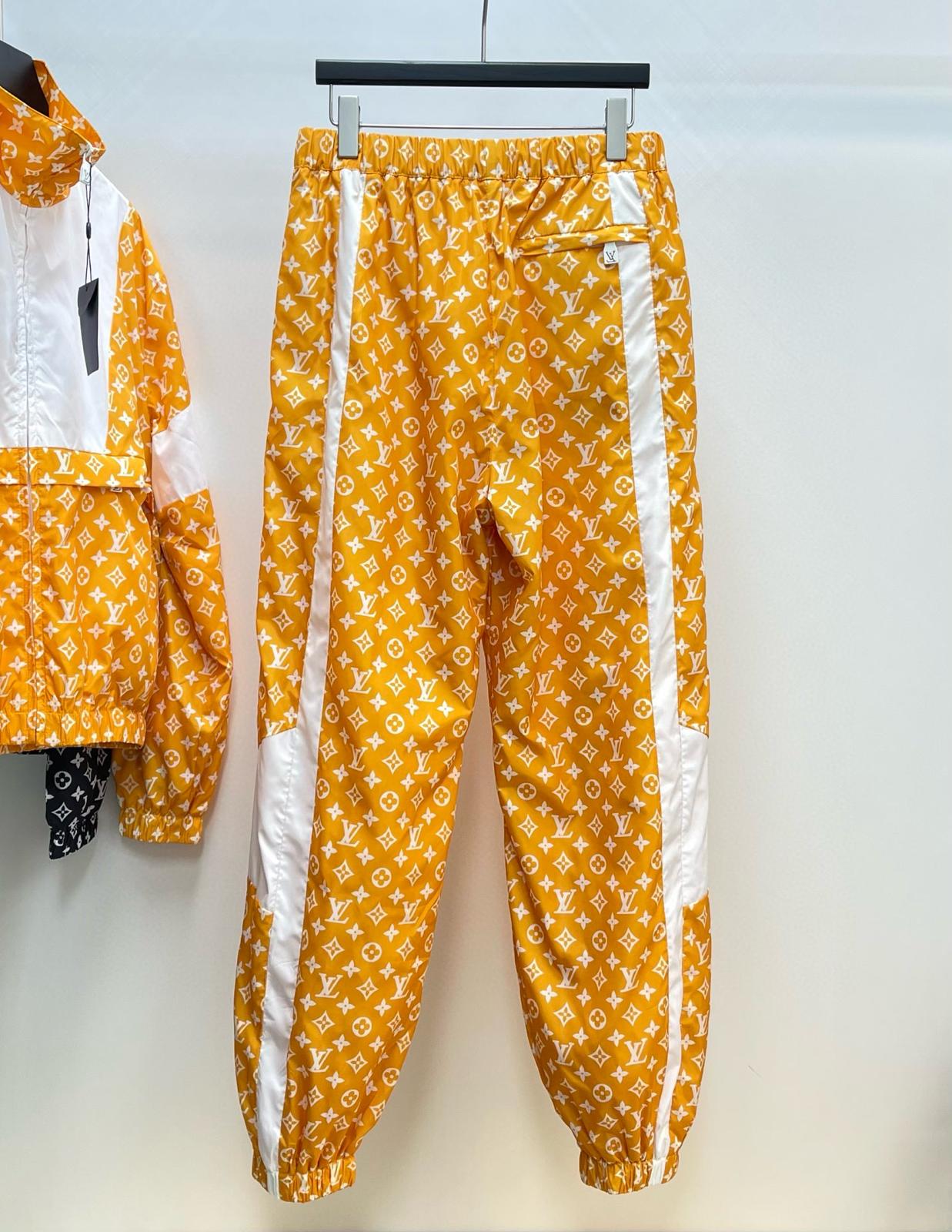 Louis Vuitton Track Pants – TRJT1161