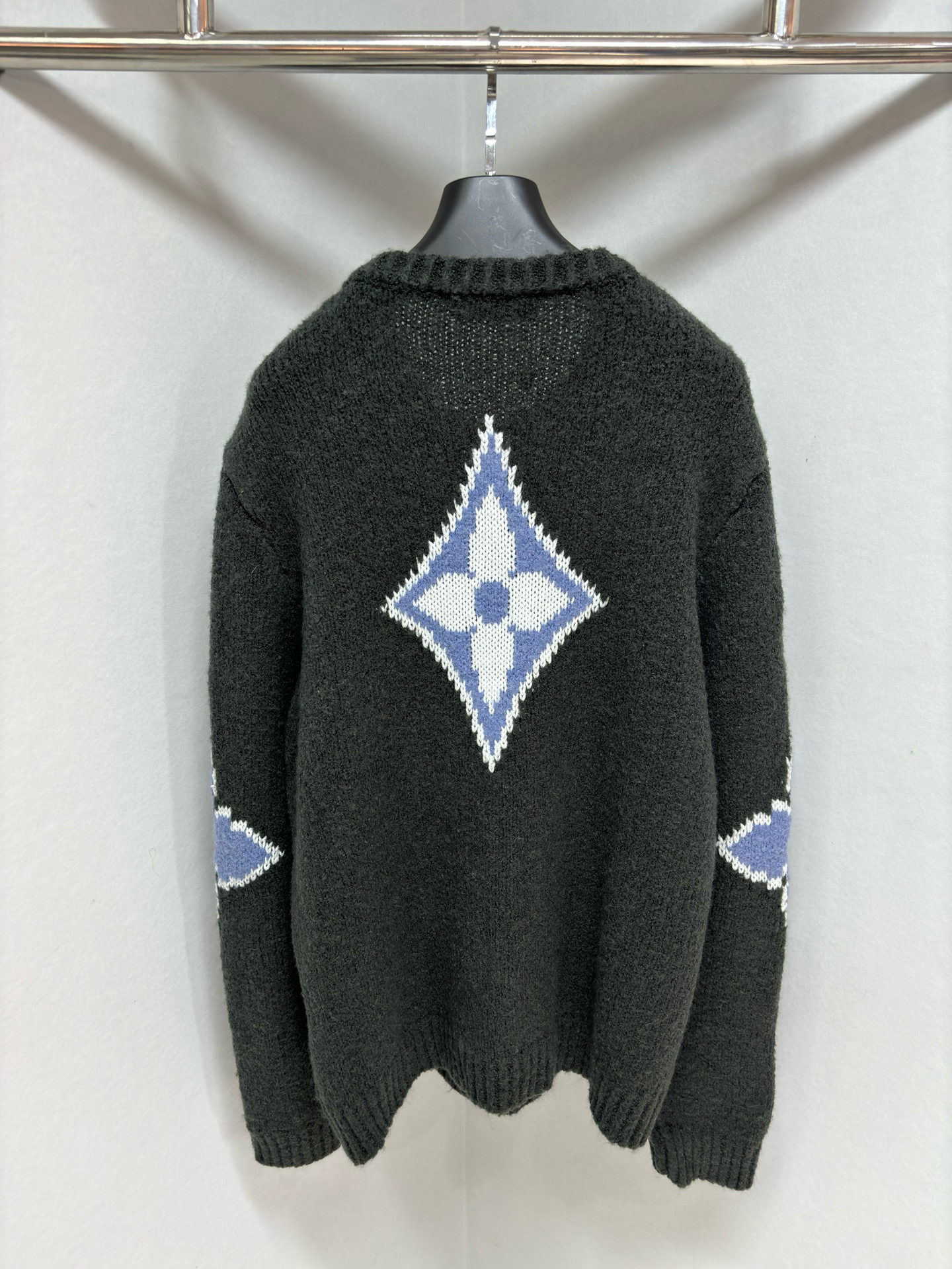 Louis Vuitton Sweater – SWHO2459