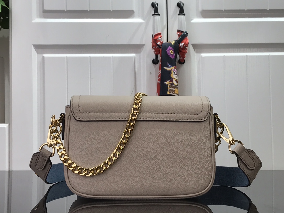 Louis Vuitton Shoulder Bag – LVSH1036