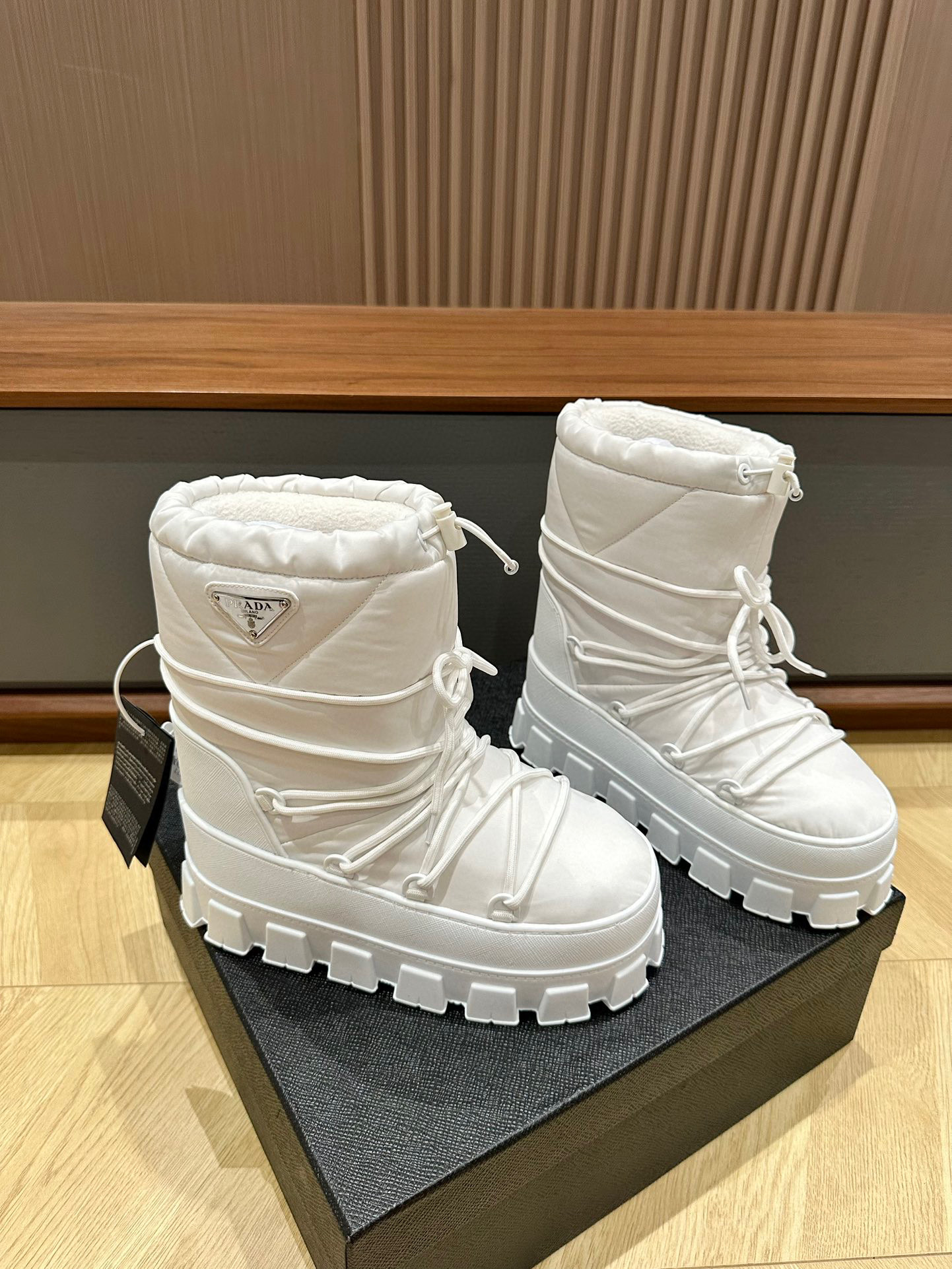 Prada Bots – WPRD1030