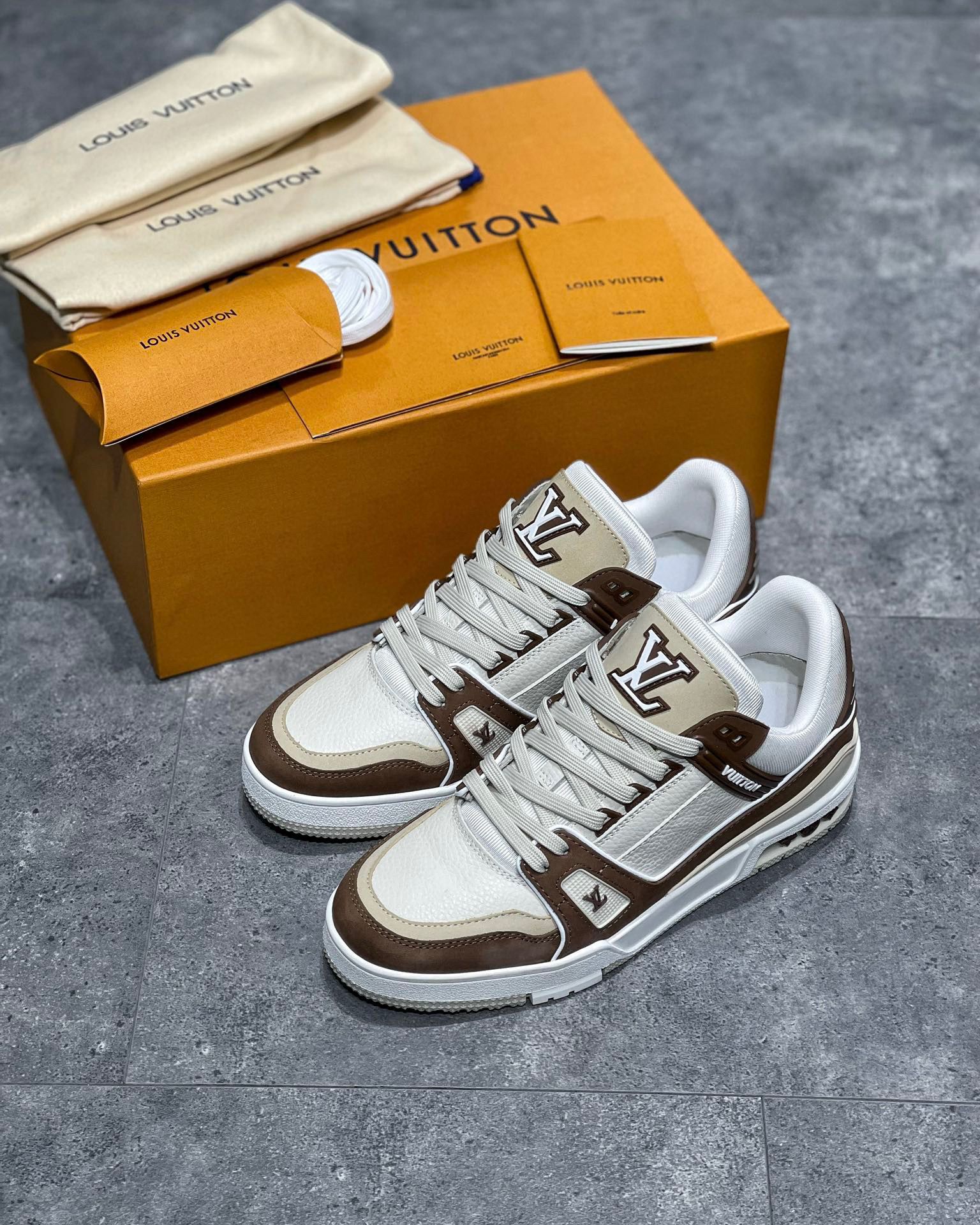 Louis Vuitton Sneaker – LSVT1285