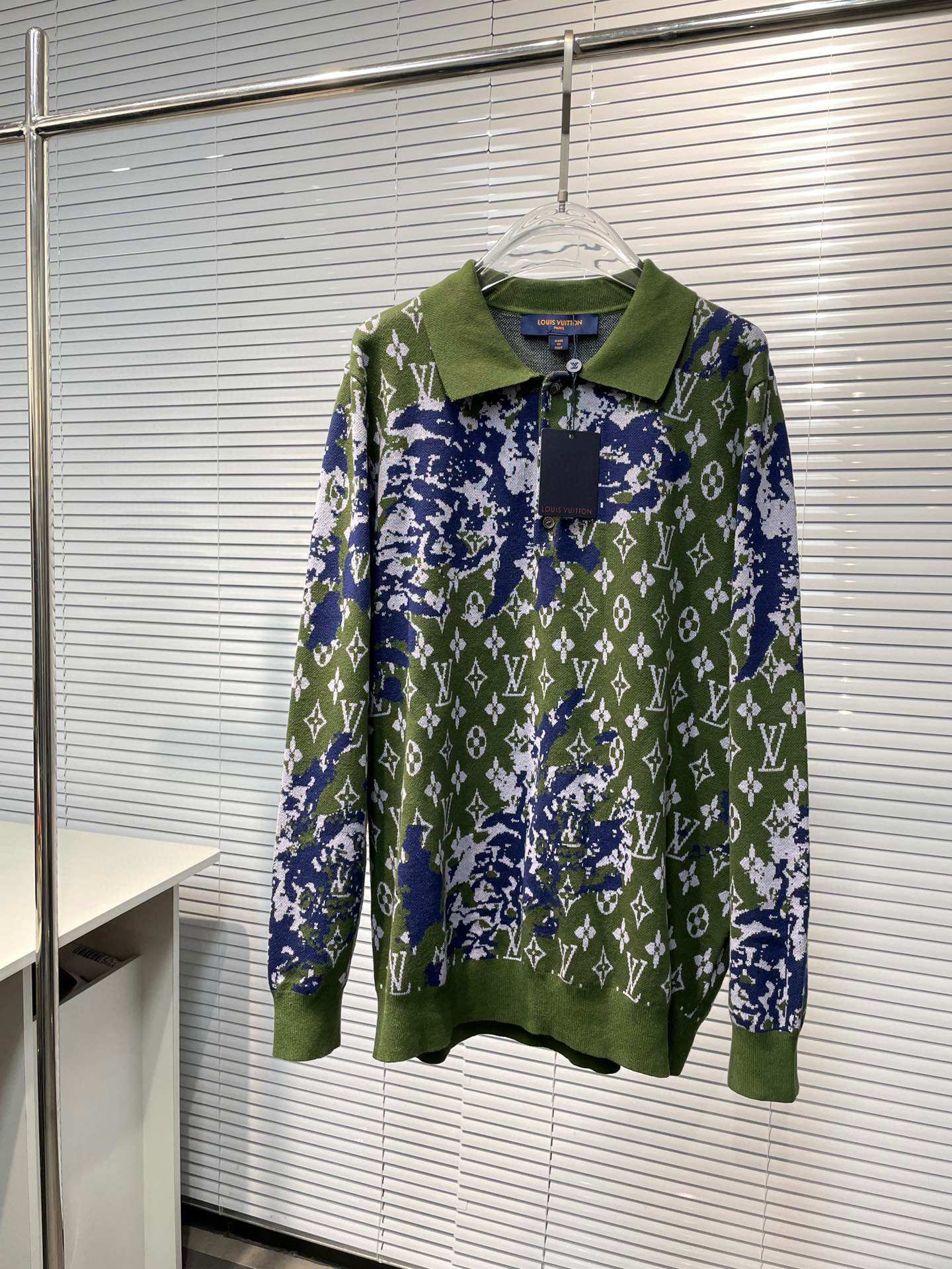 Louis Vuitton Sweater – SWHO2081