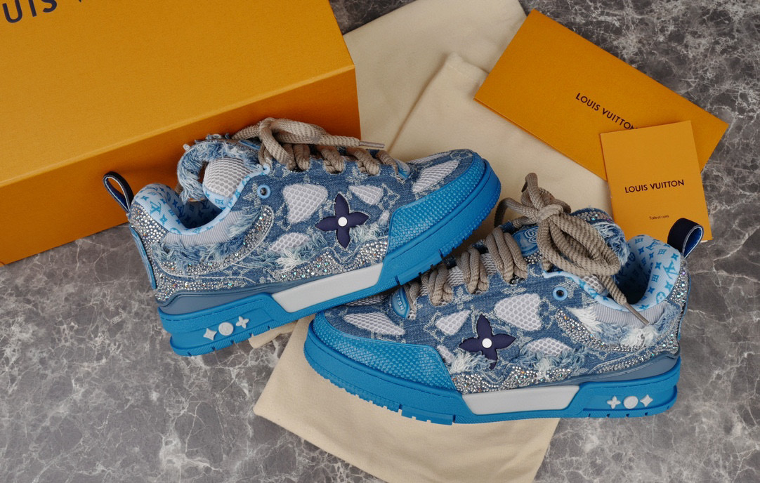 Louis Vuitton Sneaker – LSVT1290