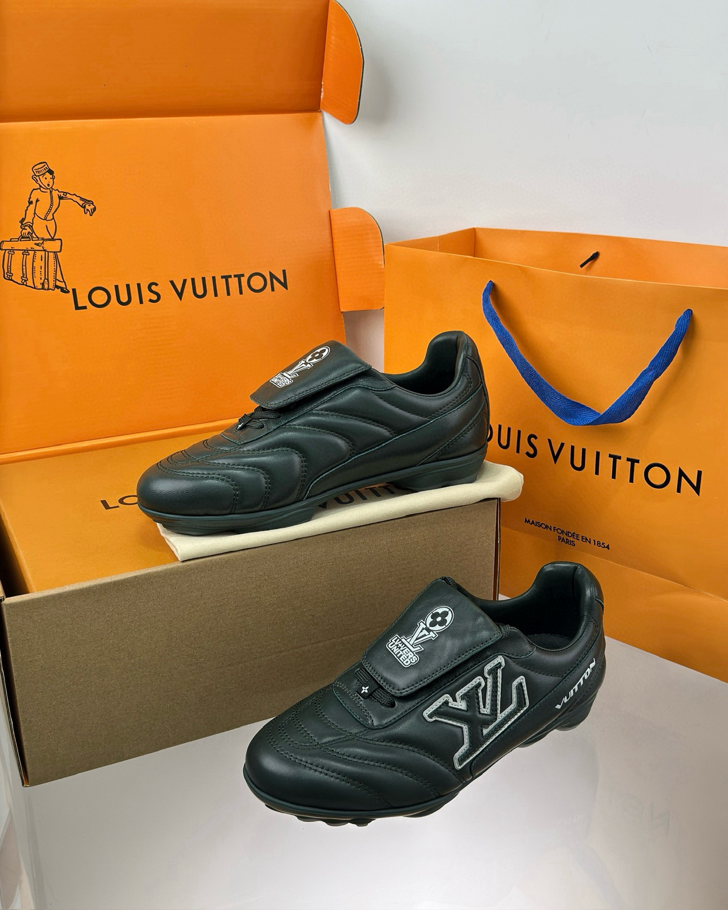 Louis Vuitton Soccer – LSVT1456