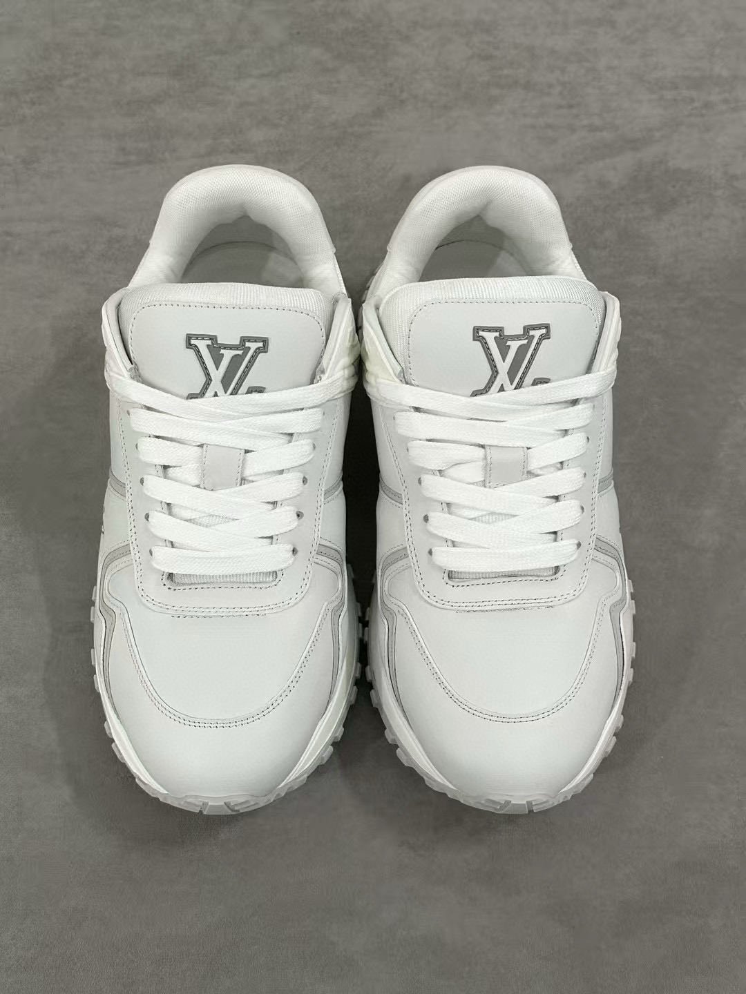 Louis Vuitton Sneaker – LSVT1486