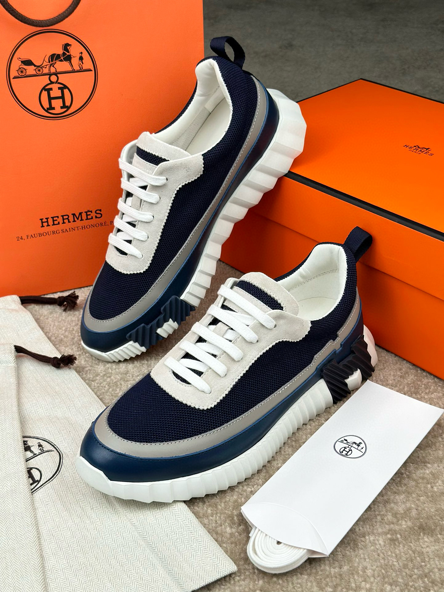 Hermes Sneaker – HRMS1039