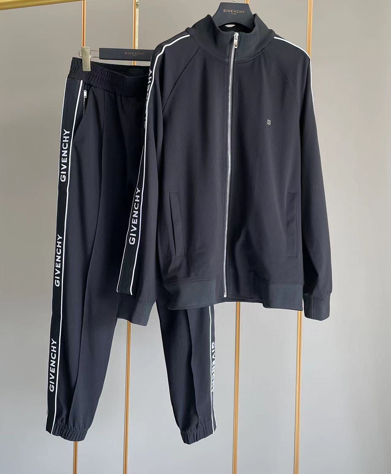 Givenchy Tracksuit – TRPT1049