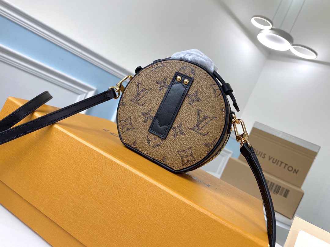 Louis Vuitton Shoulder Bag – LVSH1026
