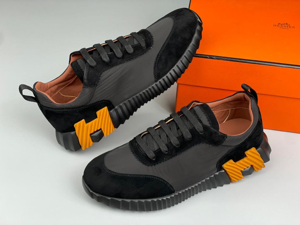 Hermes Sneaker – HRMS1001