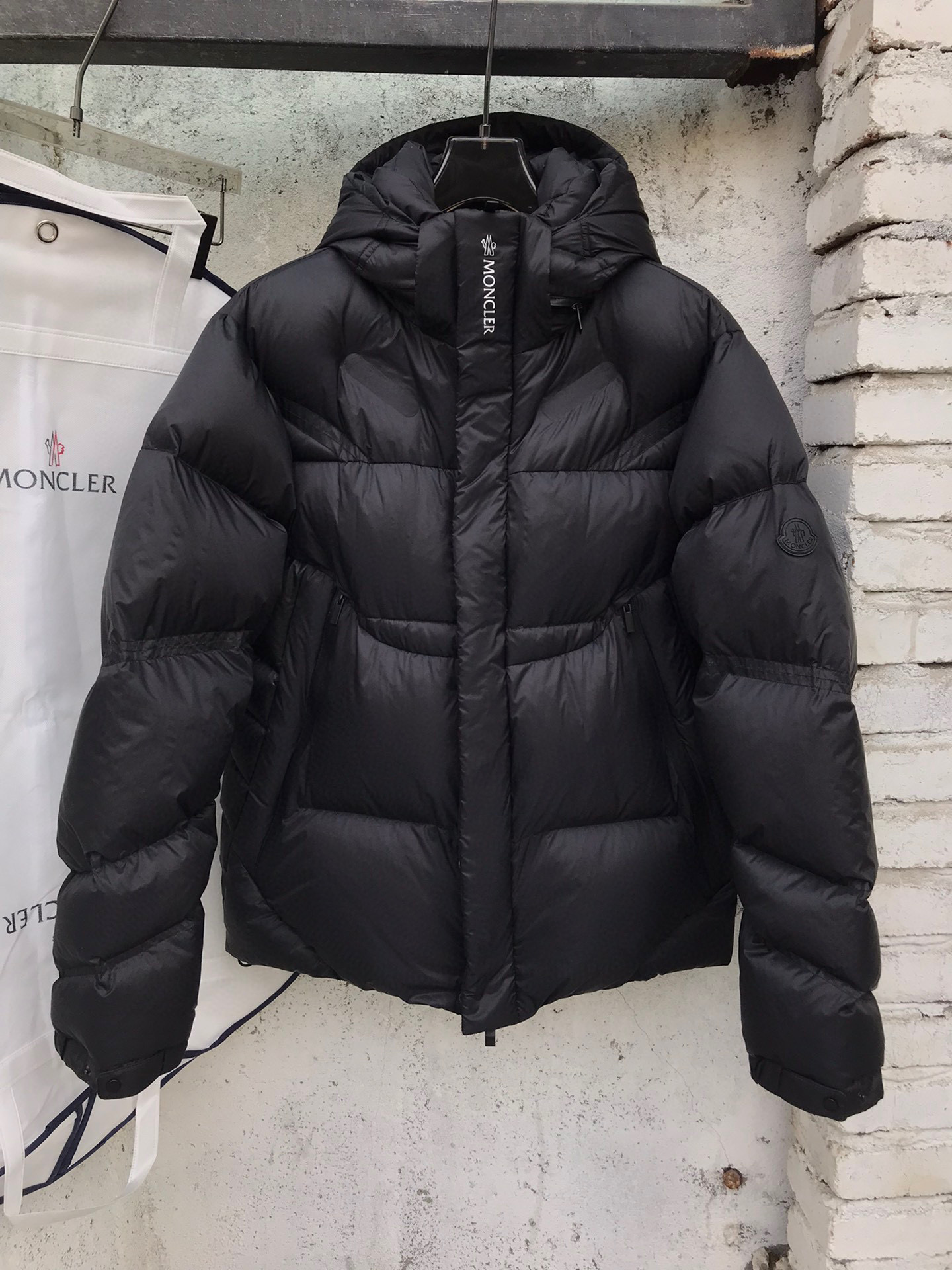 Moncler Jacket – CJKT1556