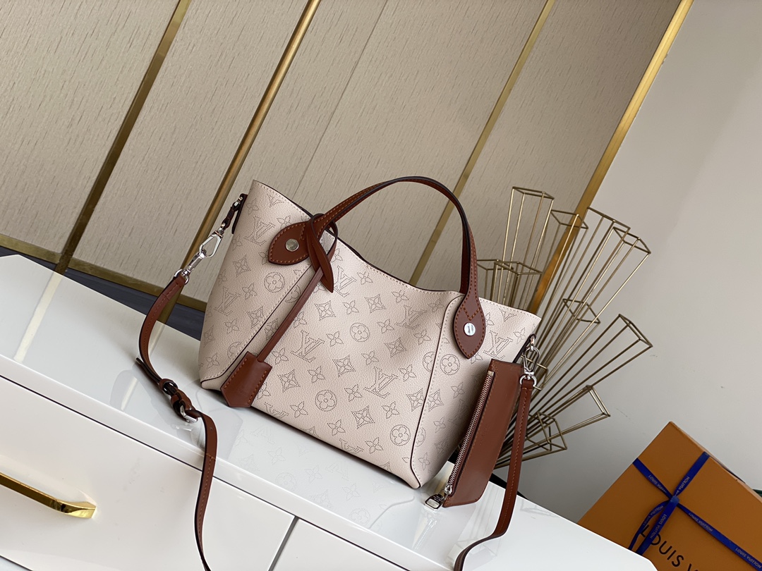 Louis Vuitton Shoulder Bag – LVSH1009