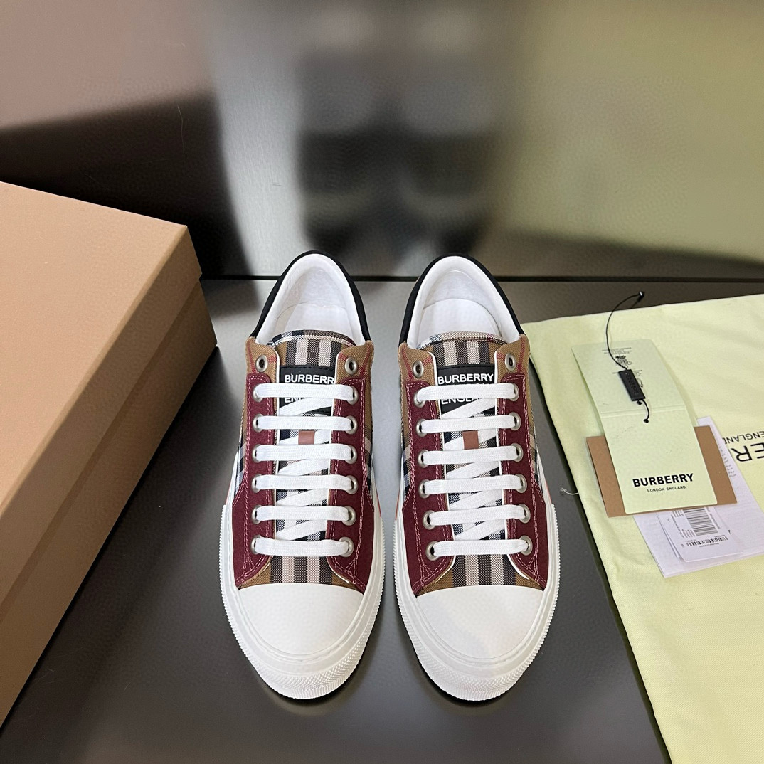 Burberry Sneaker – BBRY1007
