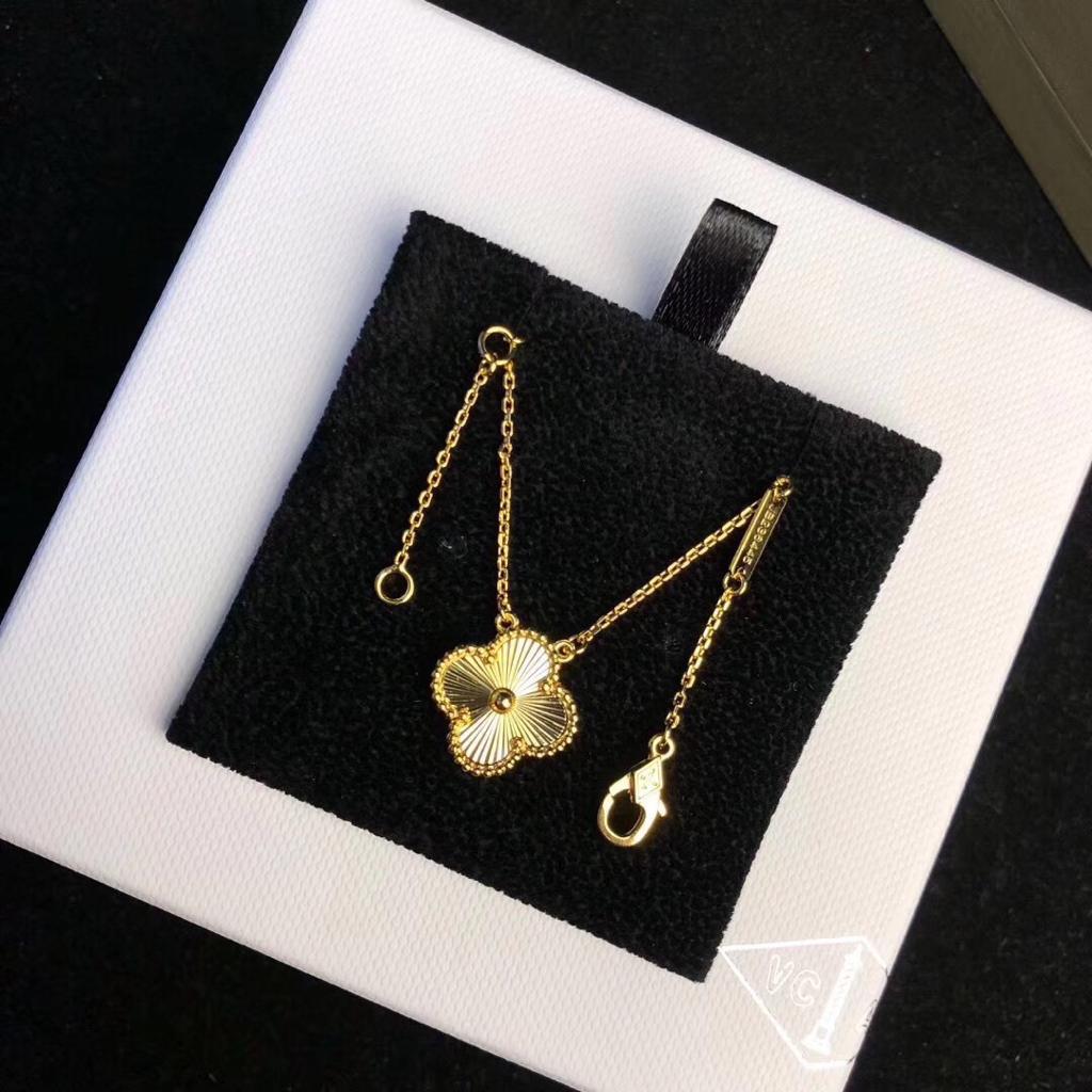 Van Cleef & Arpels Necklace – JWWM1077