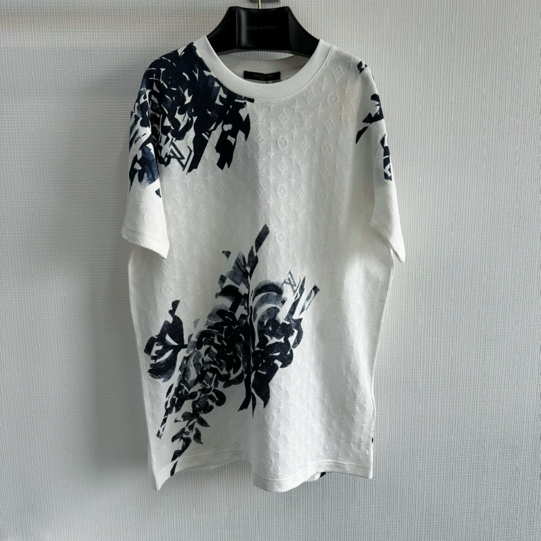 Louis Vuitton T-Shirt – TSHP2390