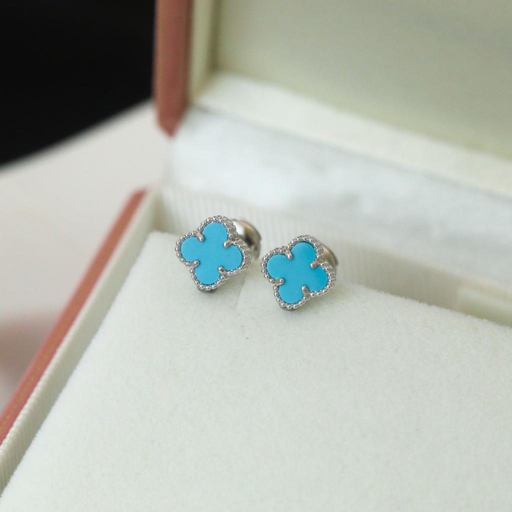 Van Cleef & Arpels Earrings – JWWM1045