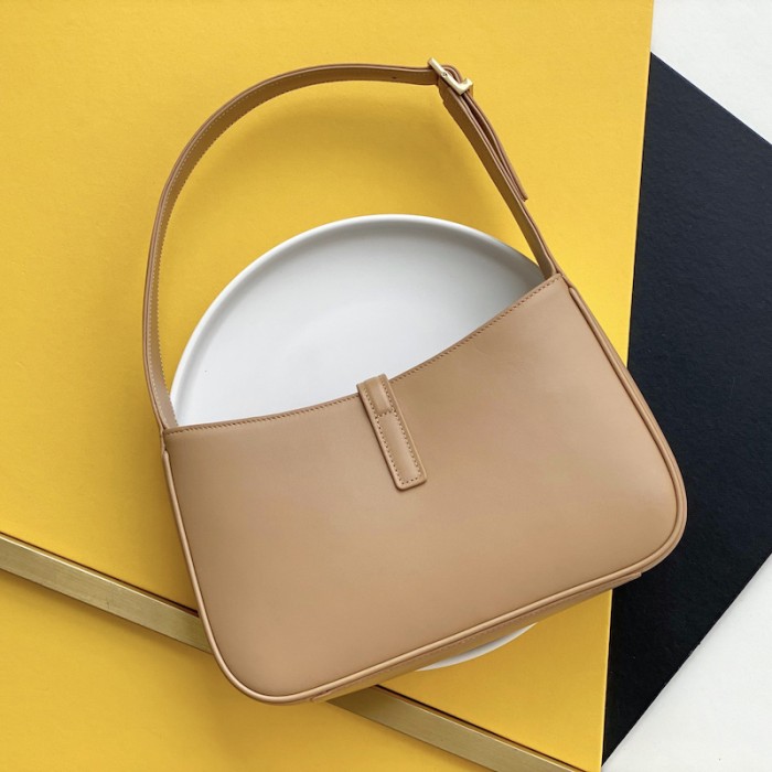 Yves Saint Lauren Bag – YSLB1004